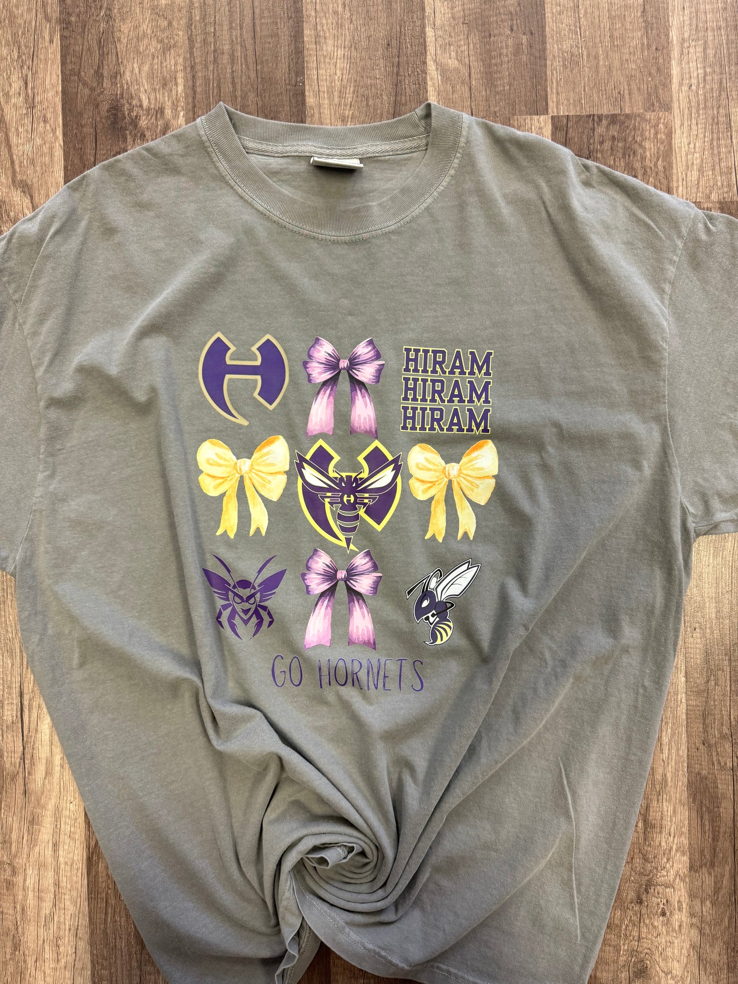 Hiram Hornets Grey Bow Collage Tees