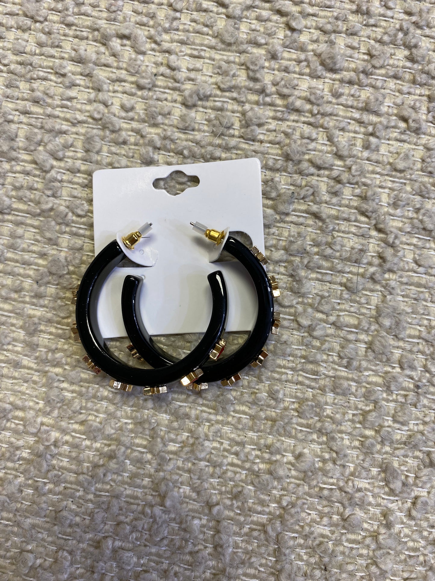 Black with red star hoops