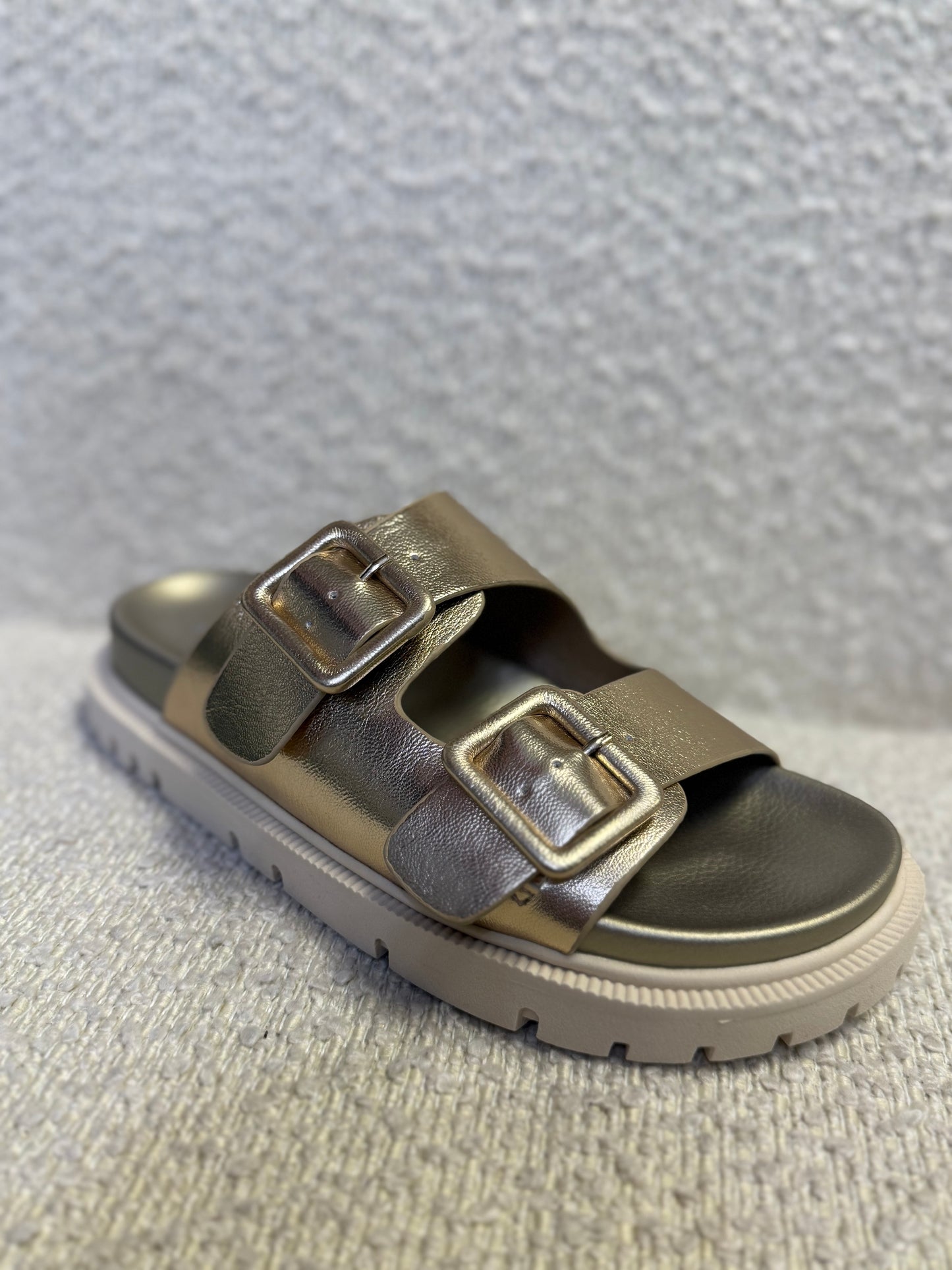 GEN - GOLD SANDALS - MIA