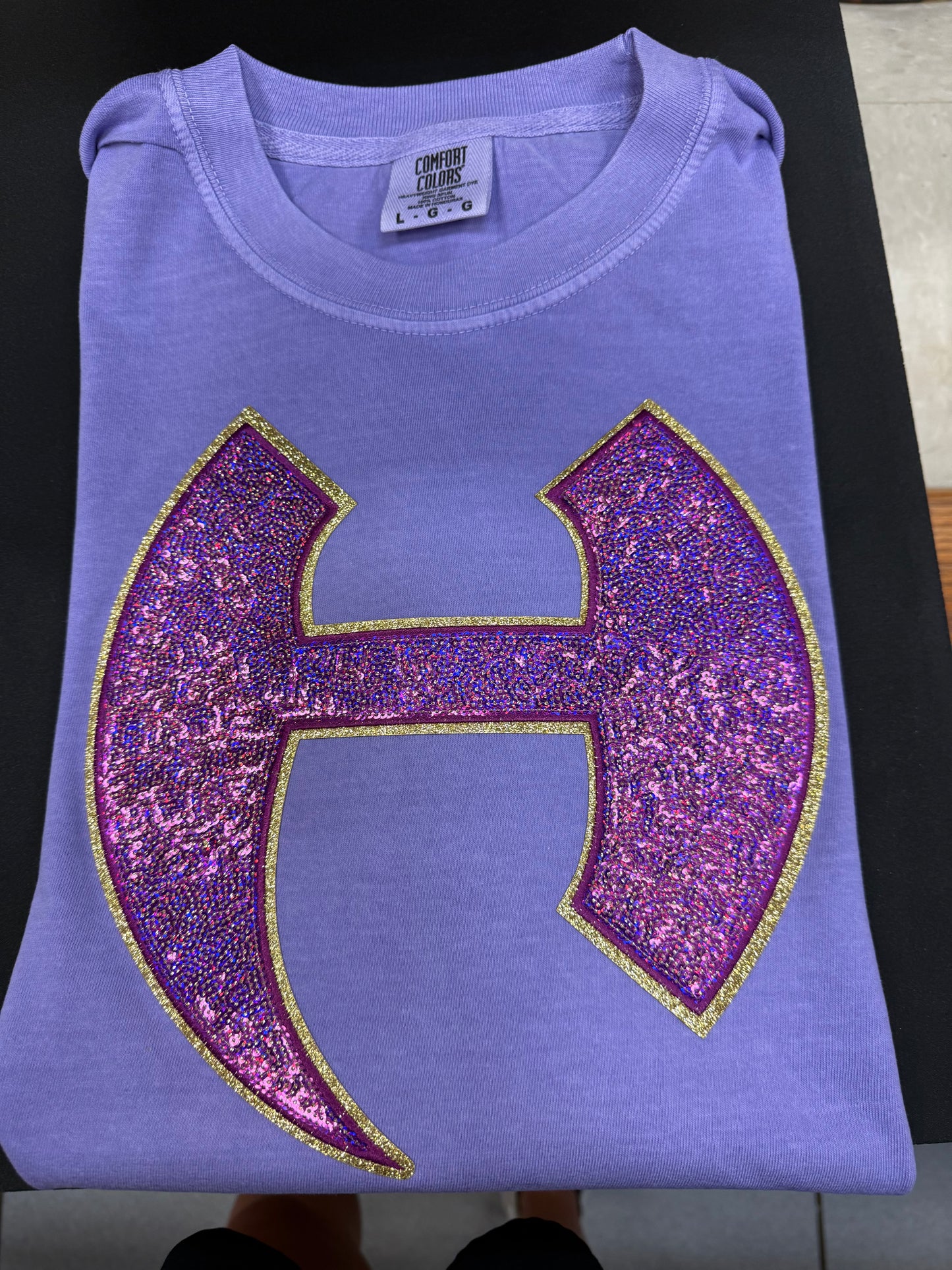 Hiram Hornets PRESSED Patch tee on purple