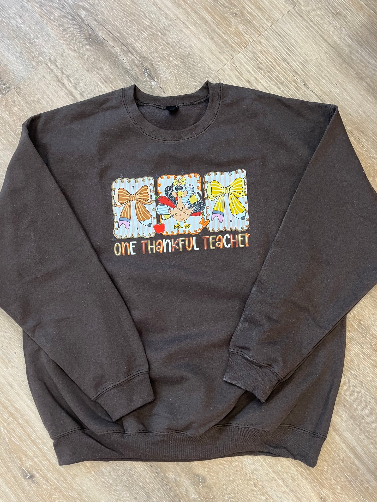One Thankful Teacher Tee/ Long Sleeve/ Sweatshirt