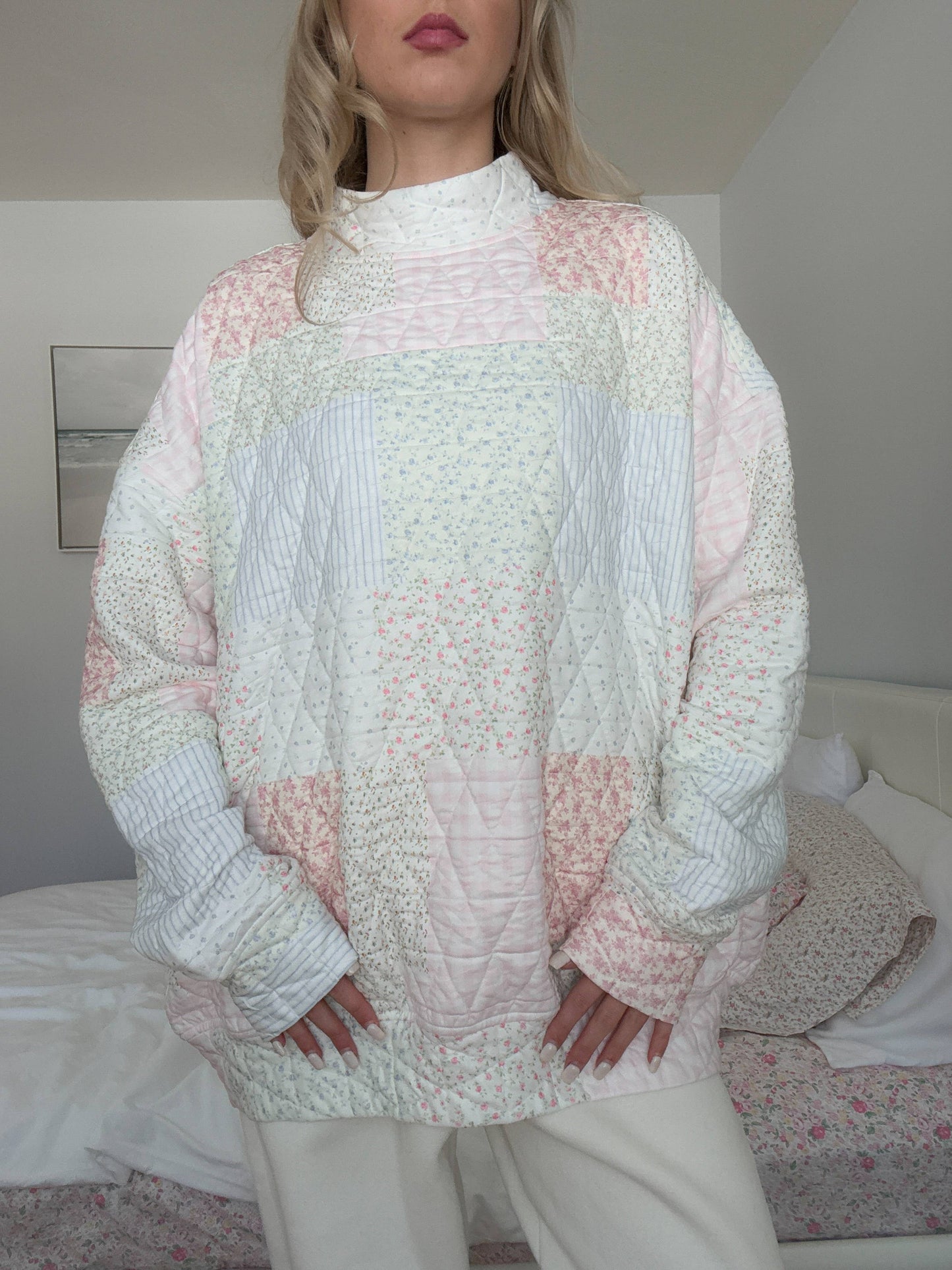 Quilted Pastel Mockneck Sweatshirt: Pastel