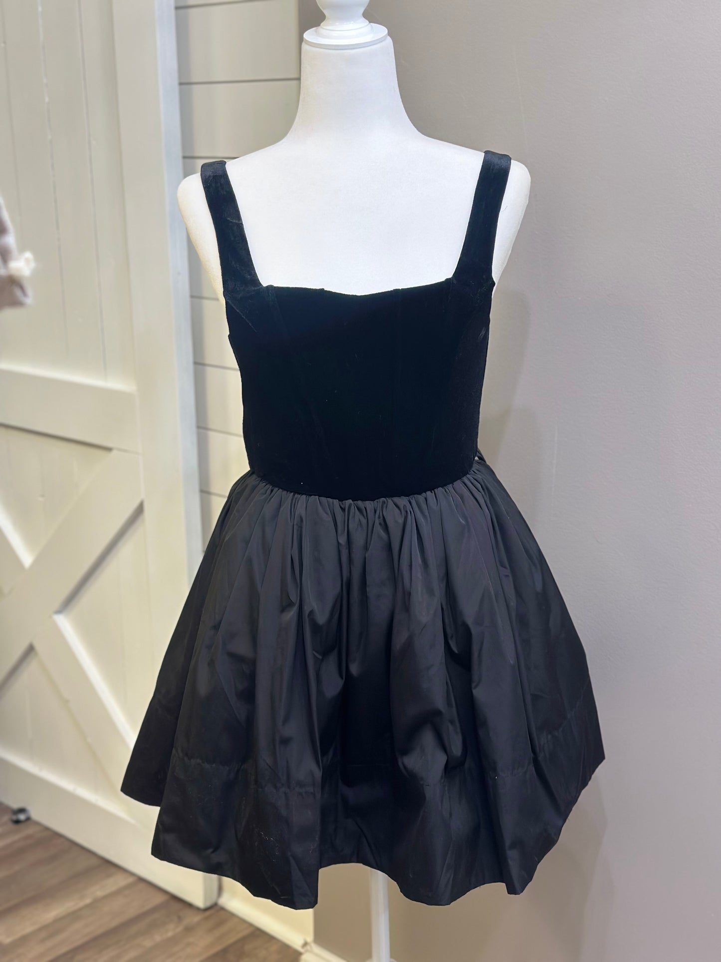 Dolce Velvet Mini Dress - Black