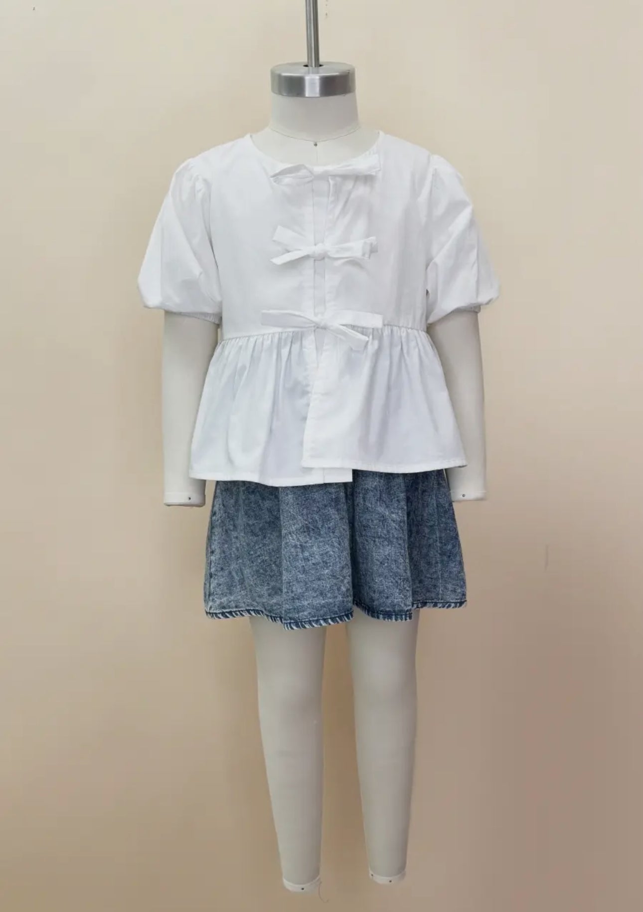 Solid Cotton Poplin front tie ribbon peplum blouse with short puffed sleeve