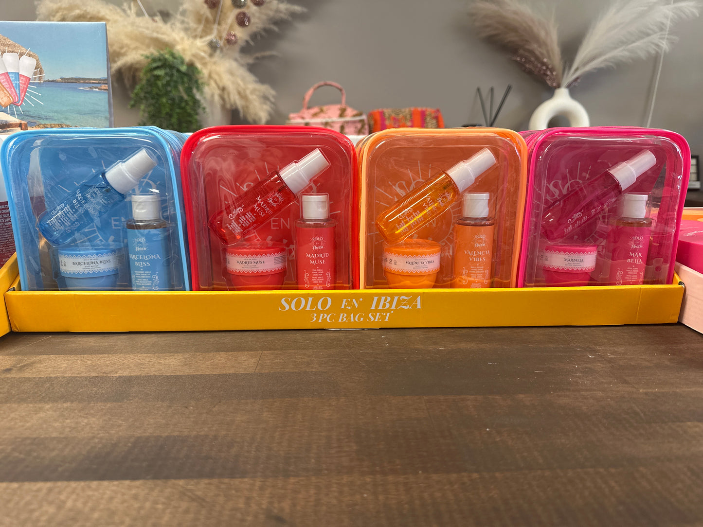 Solo En Ibiza Travel Kit