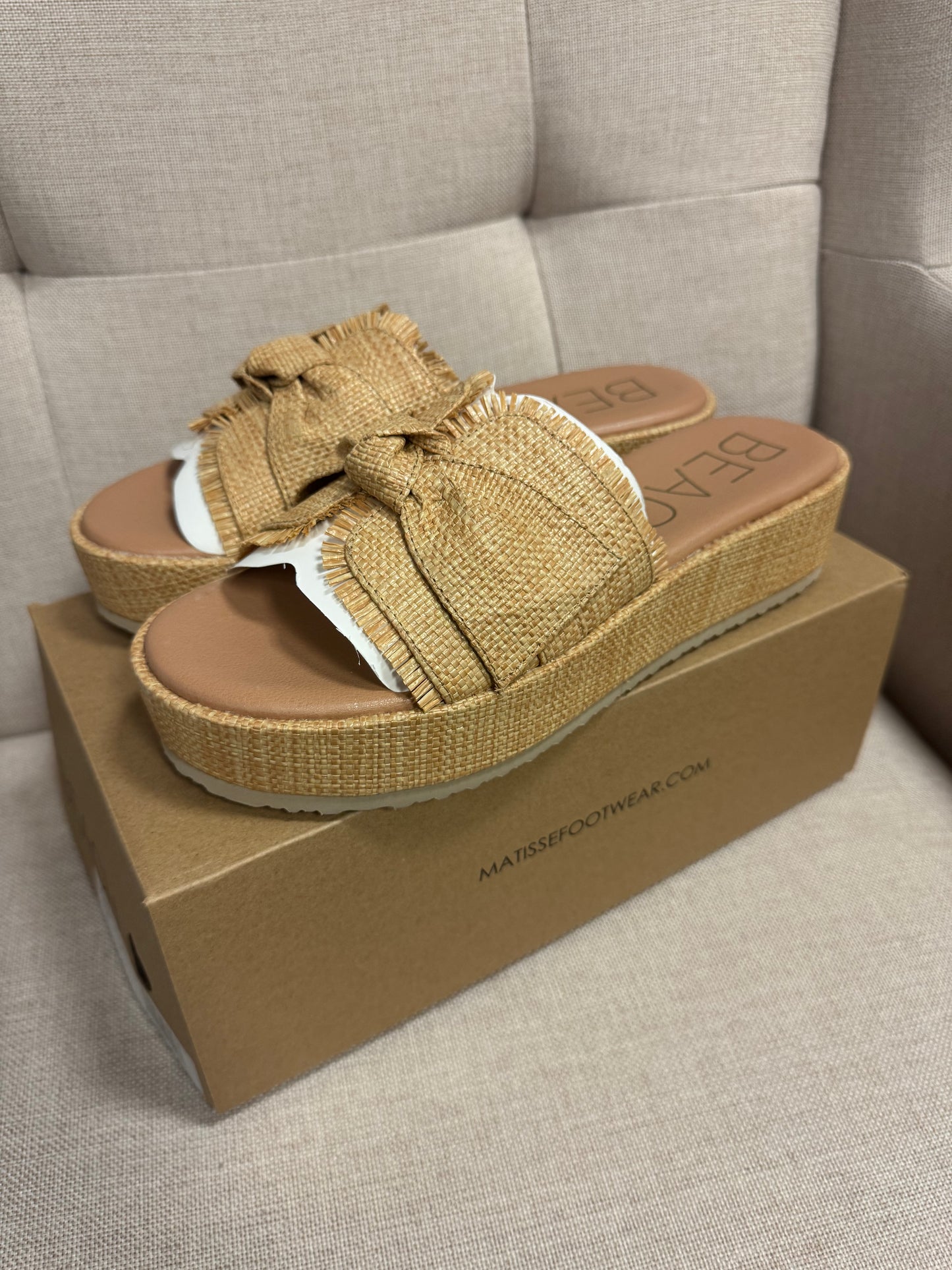 SUNDA SANDALS TAN- BEACH BY MATISSE
