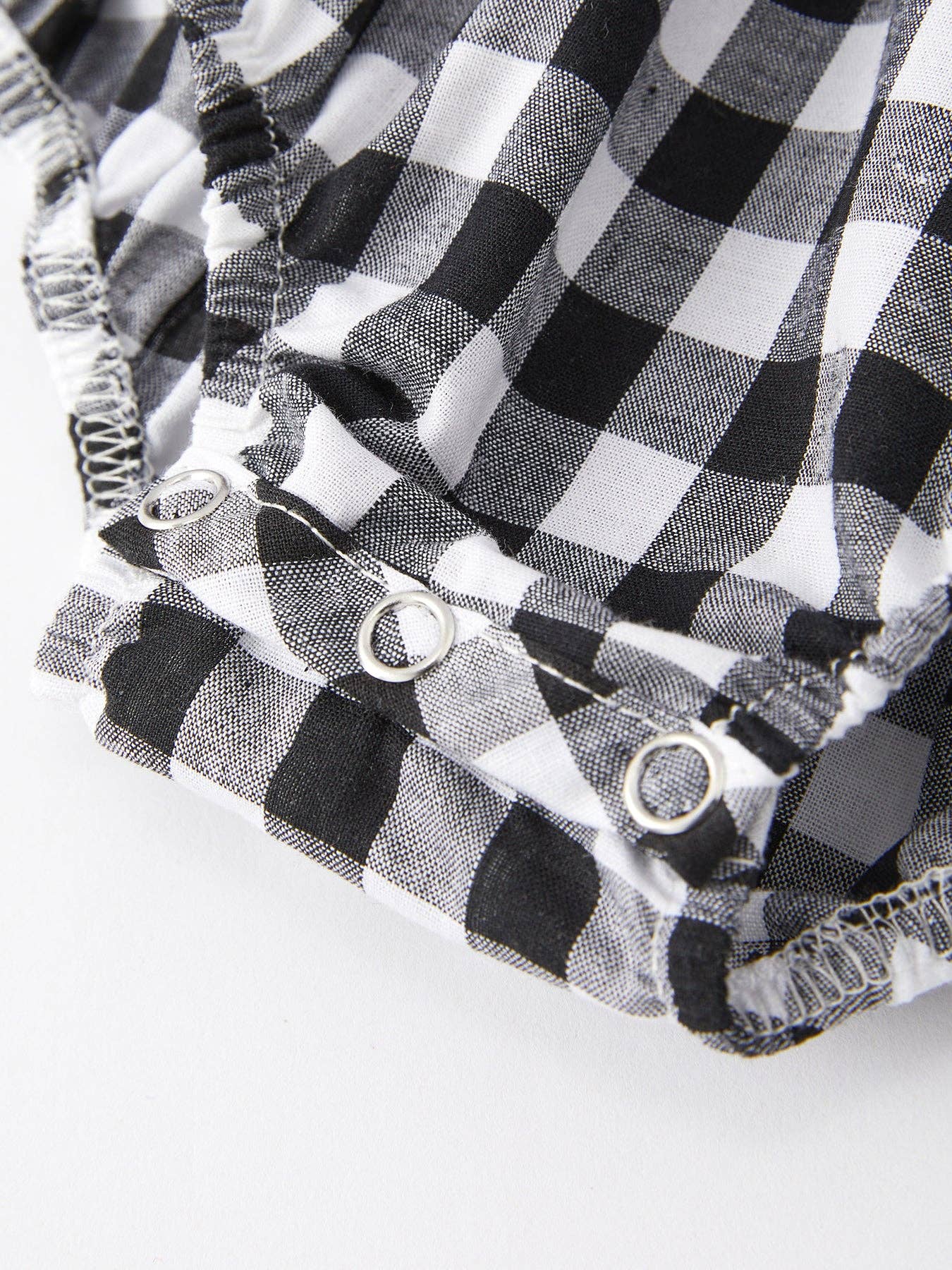 Black and white Plaid heart and bows Smocking Embroidery Long Sleeve Girls Romper