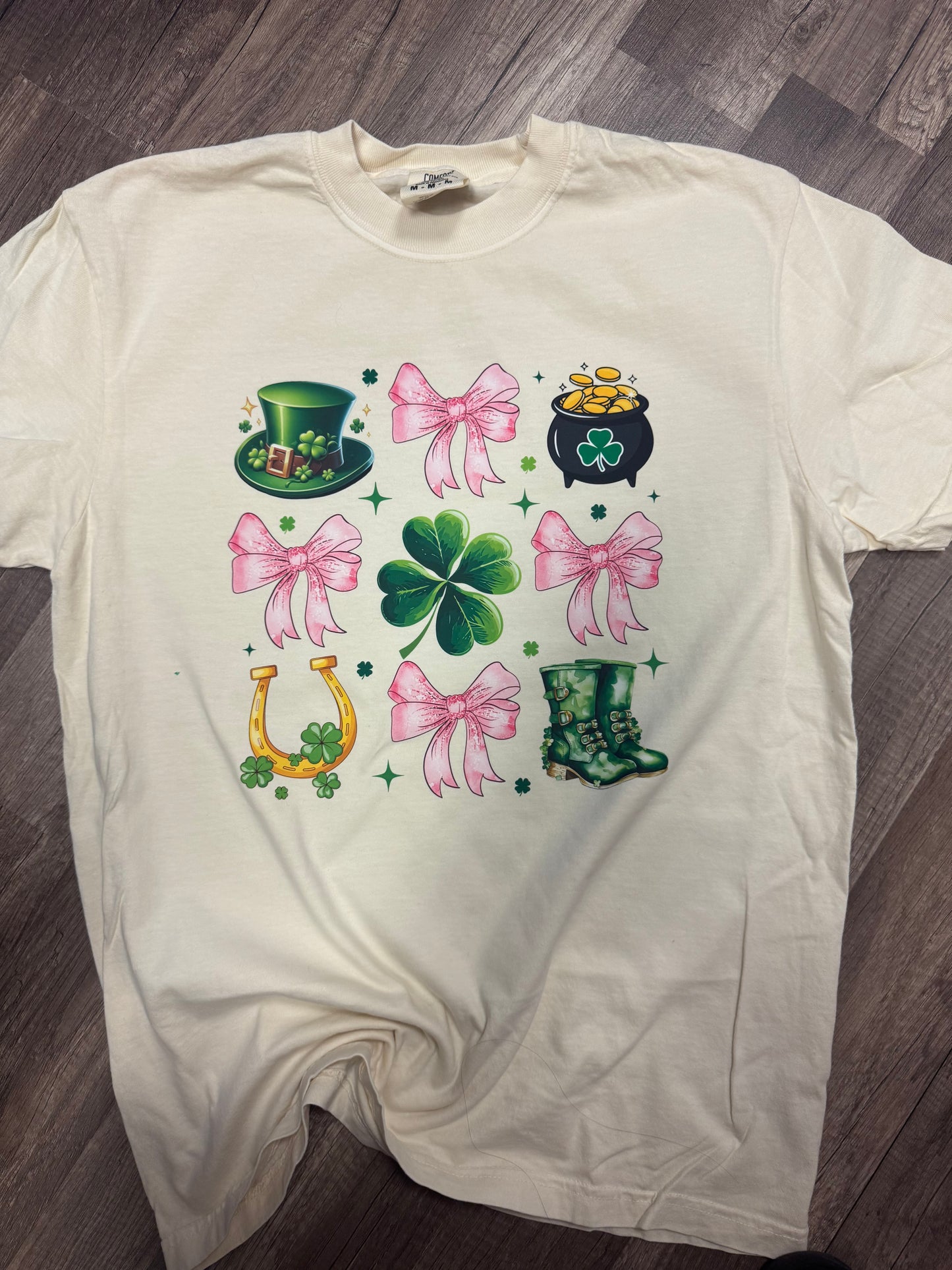 St Patrick’s Day Bow Collage Tee