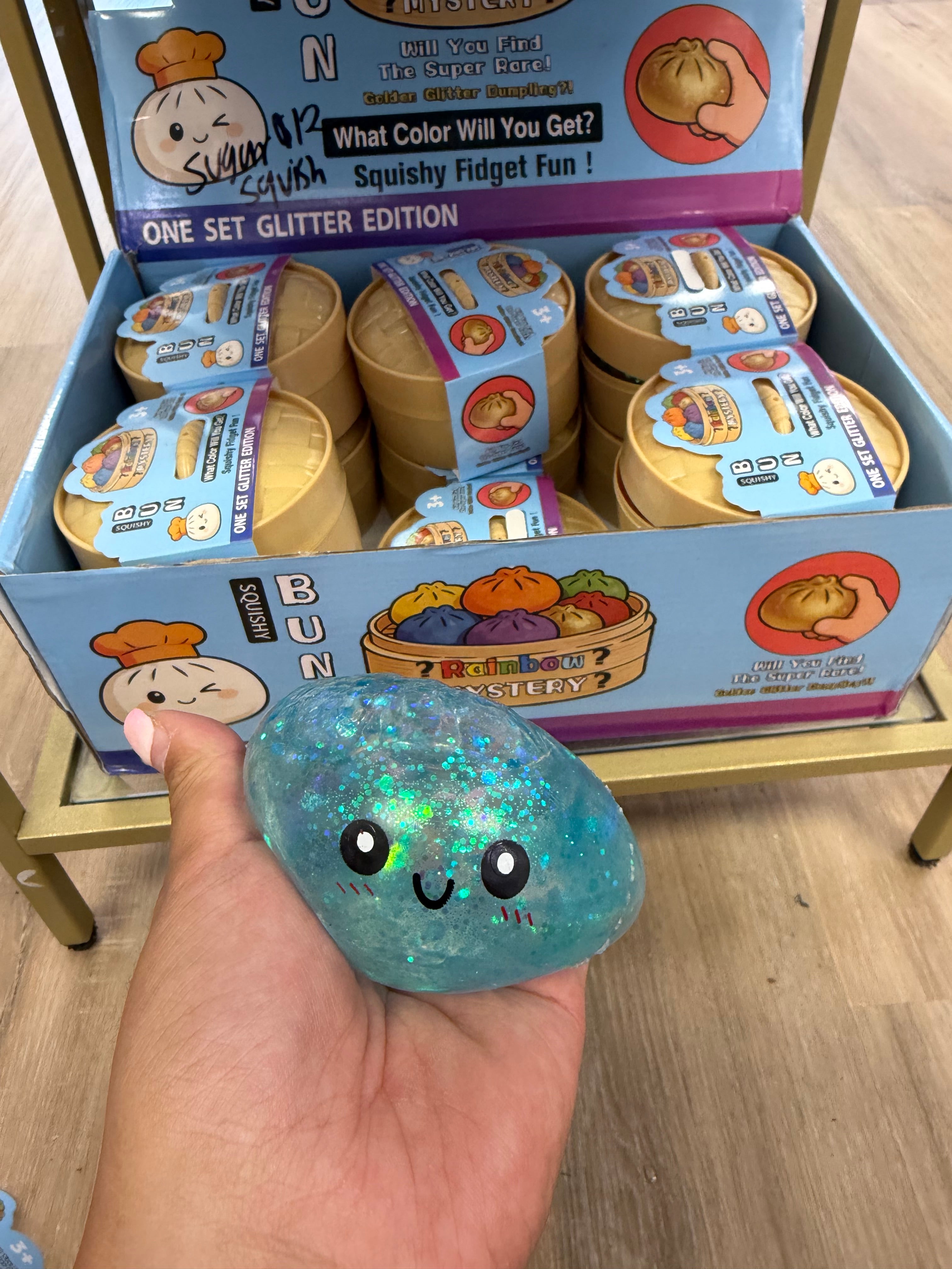 Mystery glitter dumpling- (sugar gel needoh feel)