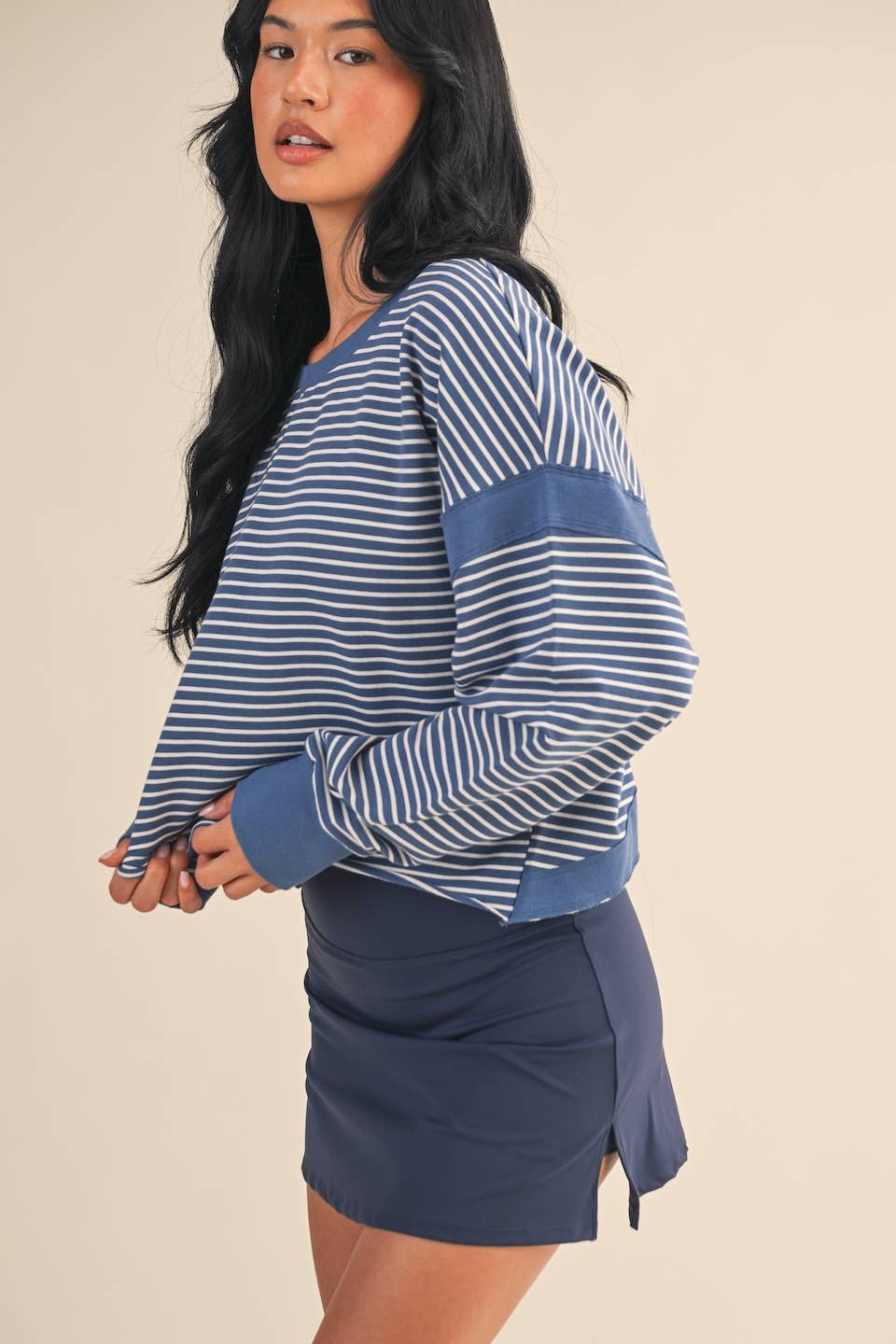Striped Cutout Back Layering Sweatshirt: Black/White