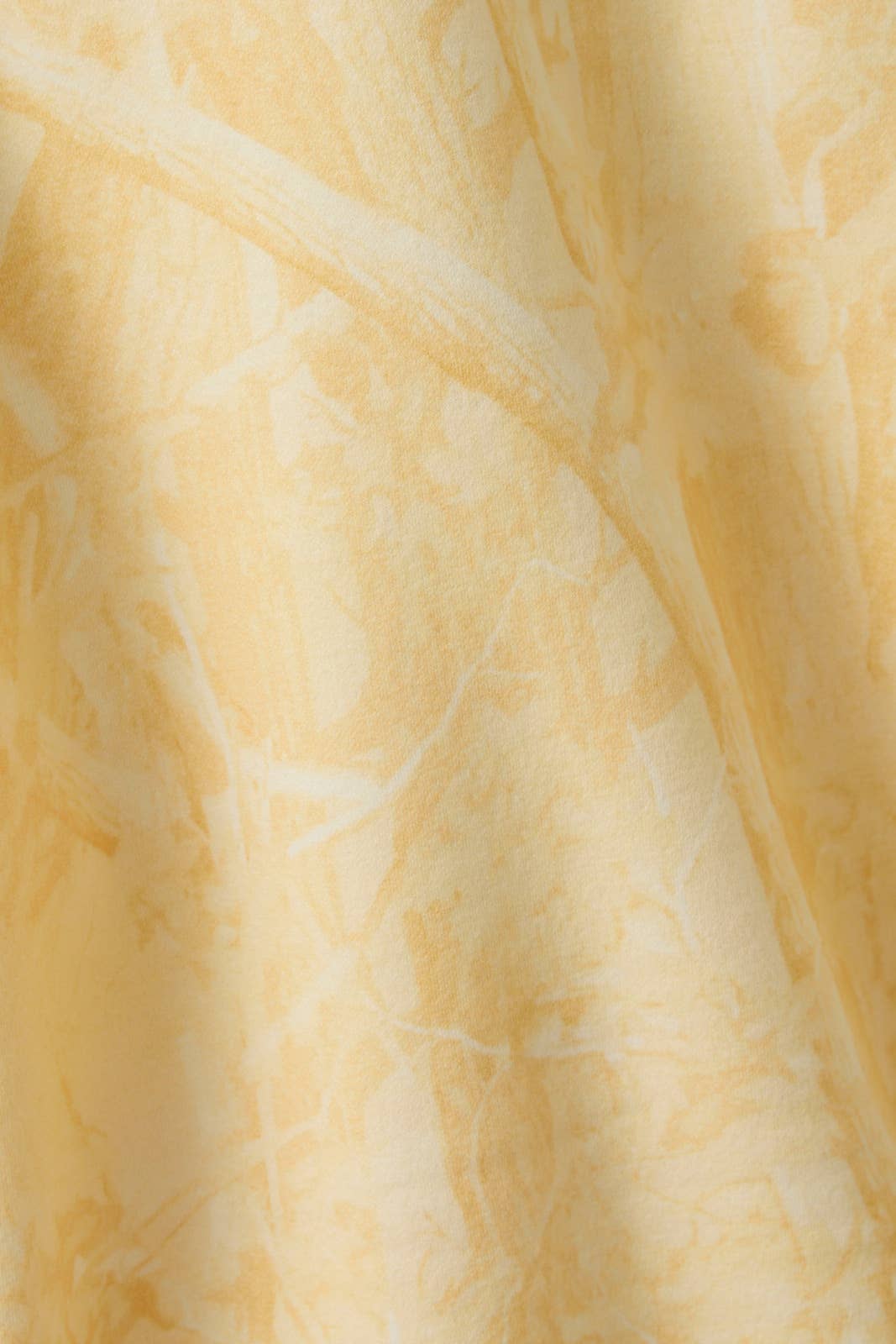 CREW NECK TREE CAMO PRINTED SIDE STRIPE DETAIL SWEATSHIRT: LT PINK CAMO