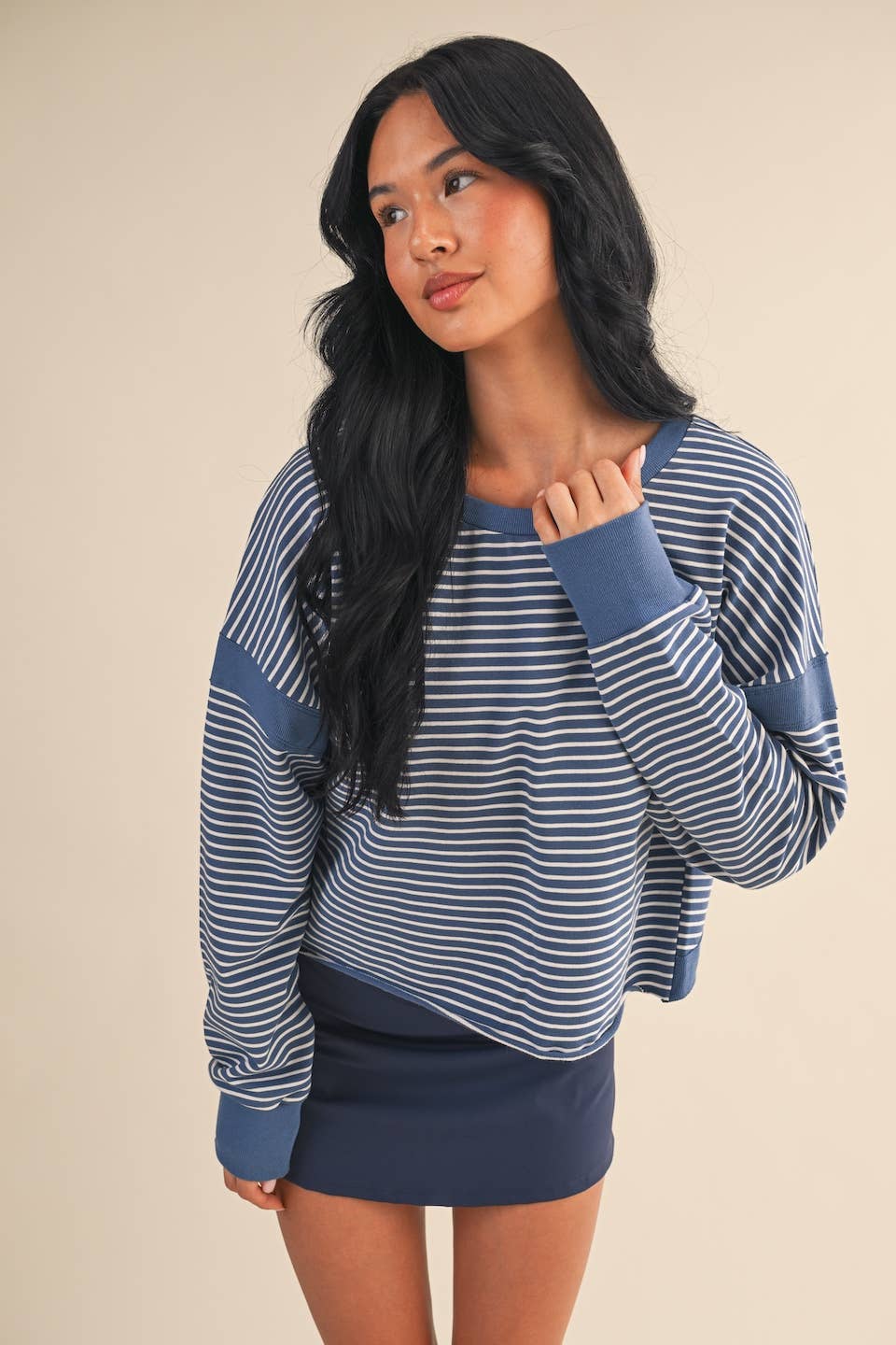 Striped Cutout Back Layering Sweatshirt: Black/White