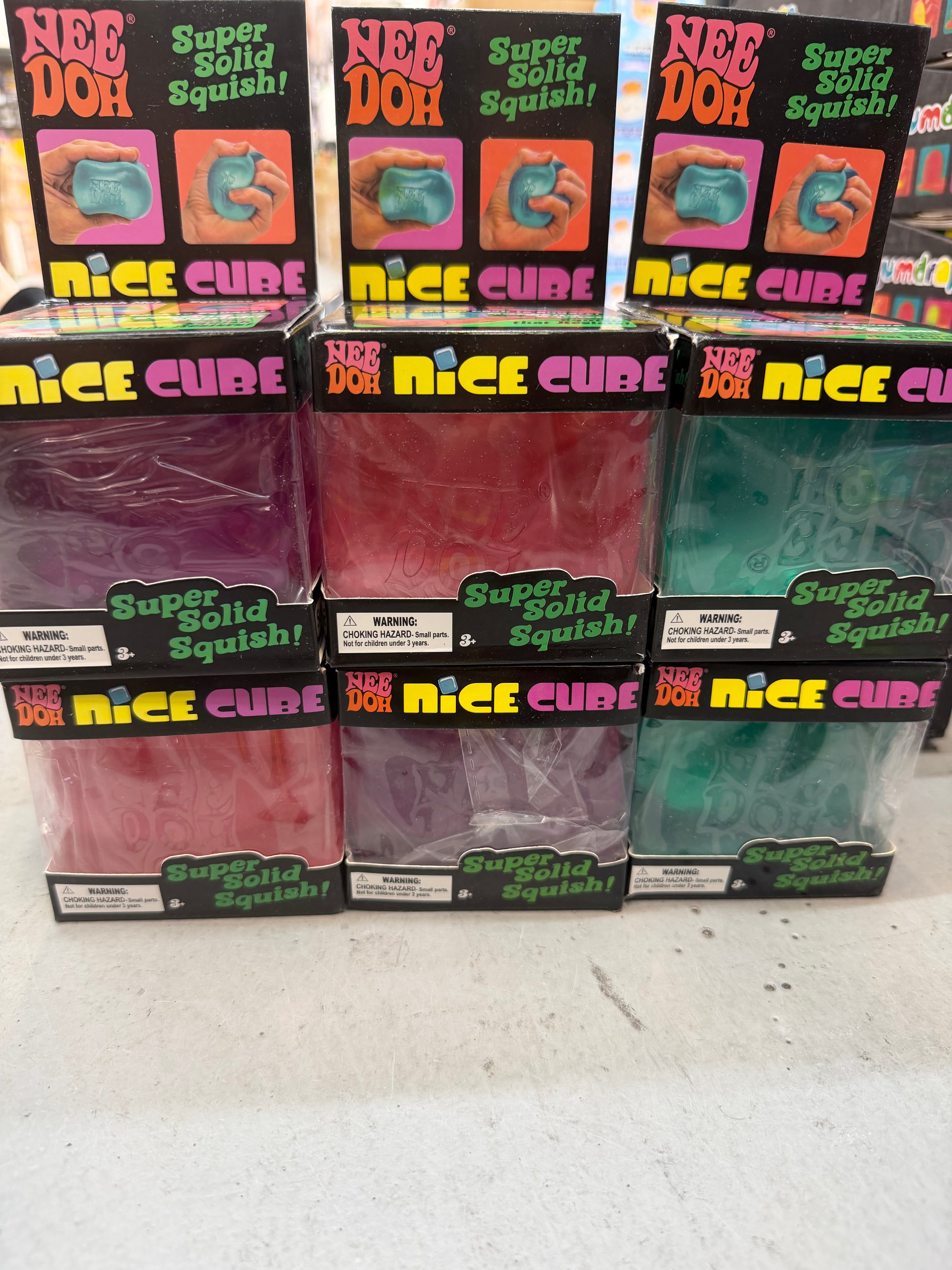 Jumbo Nice berg squishy cube - dupe