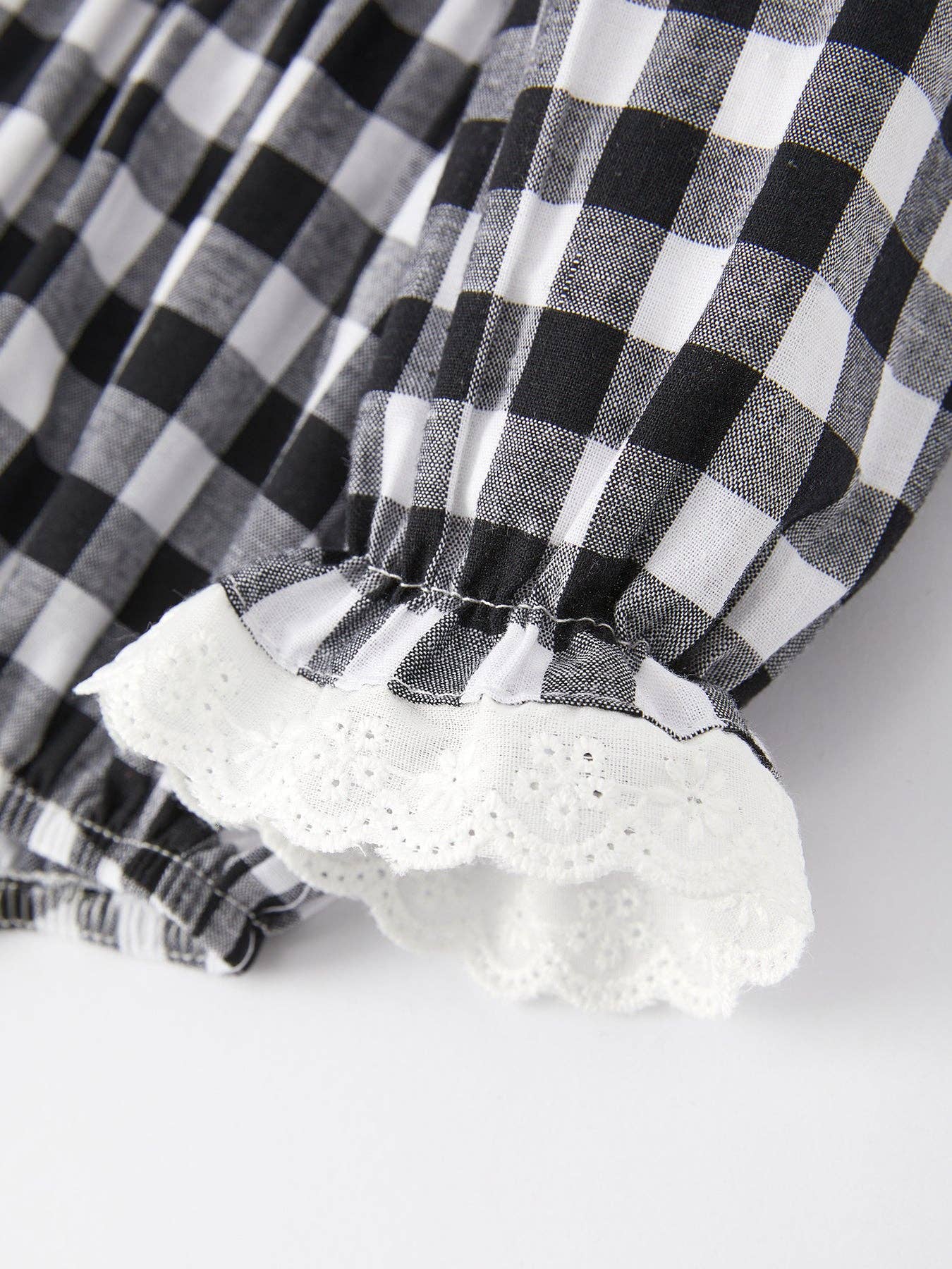 Black and white Plaid heart and bows Smocking Embroidery Long Sleeve Girls Romper