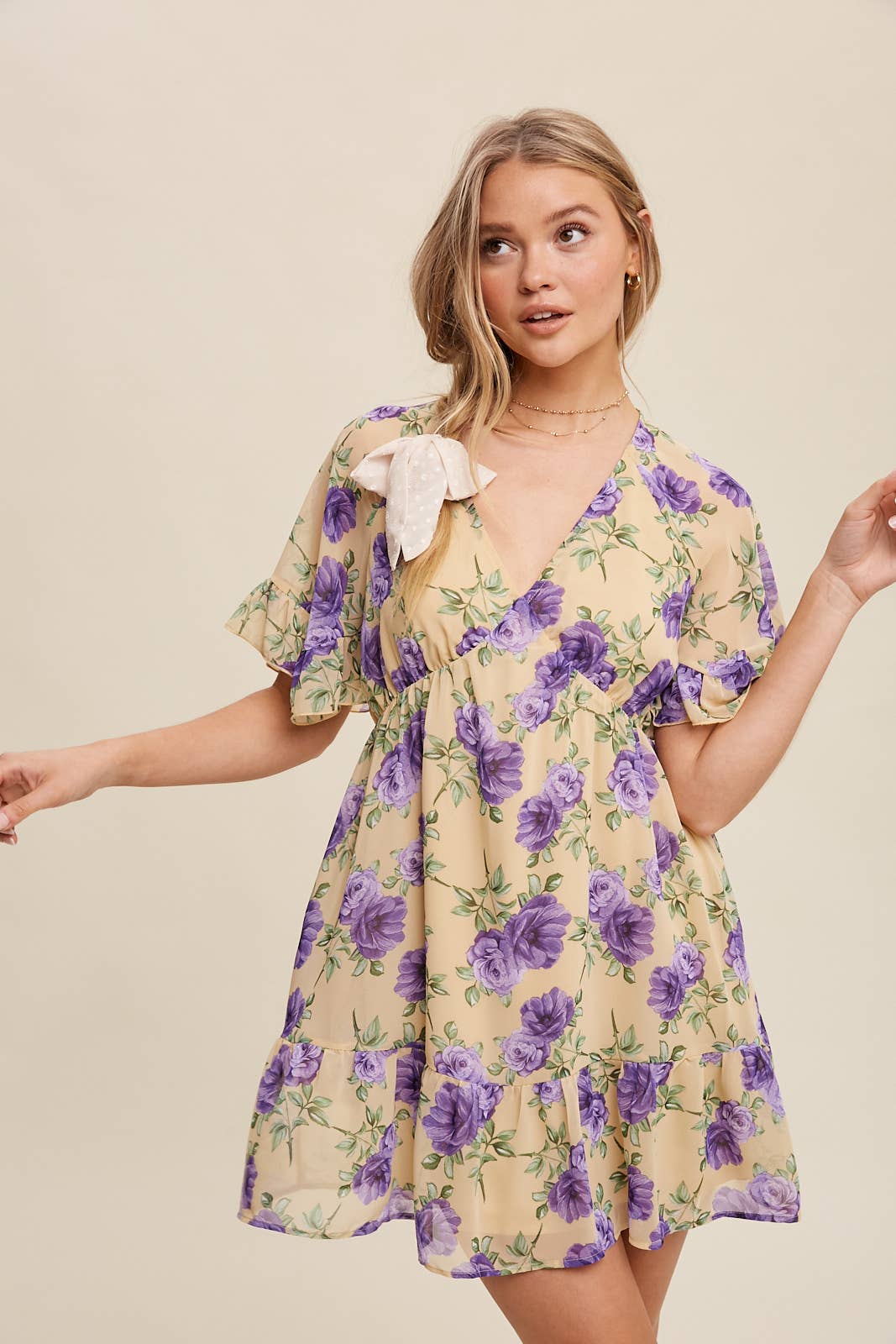 Floral Ruffle Sleeve Mini Dress: Cream