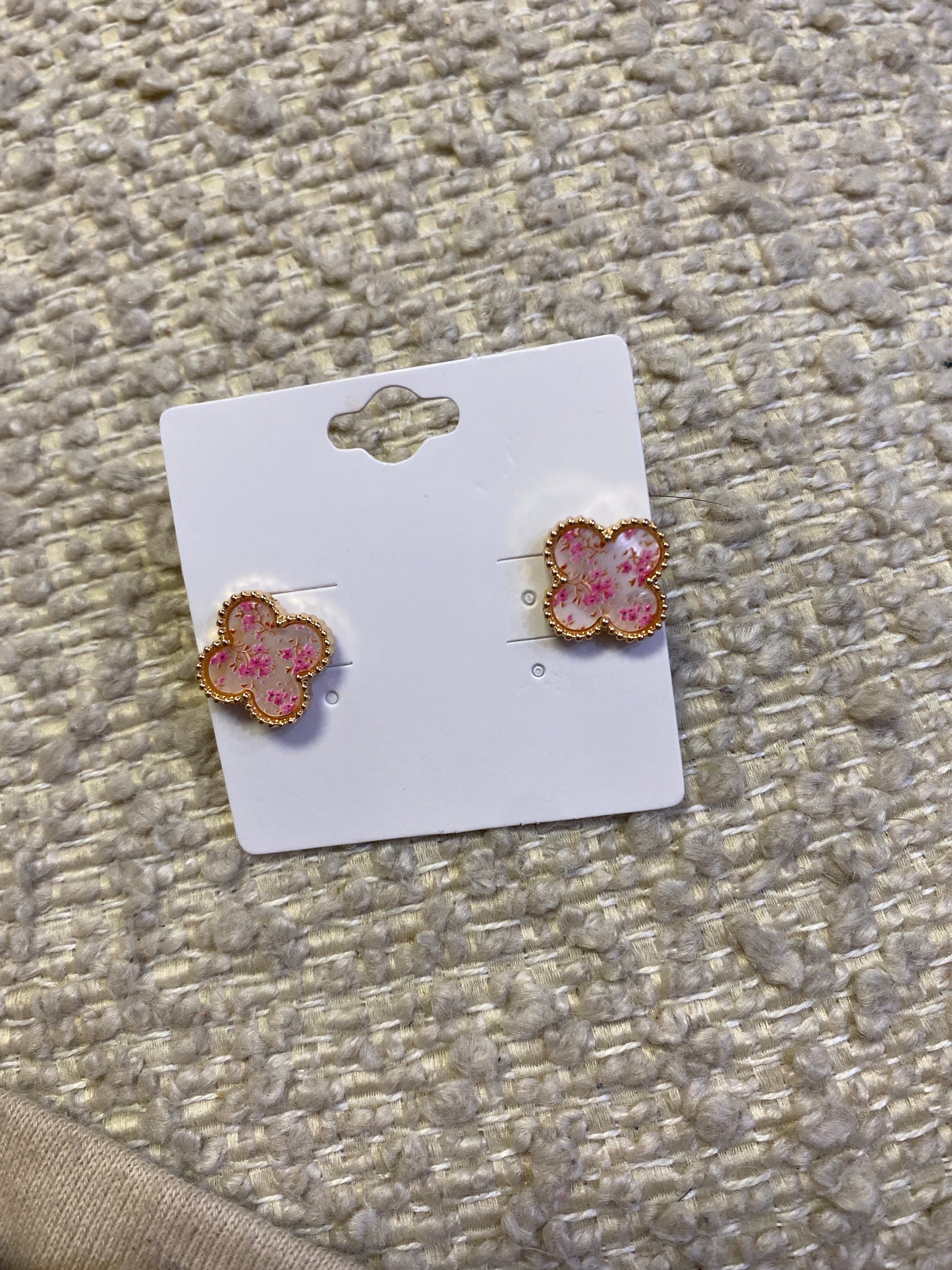 Pink Paisley Clover Stud