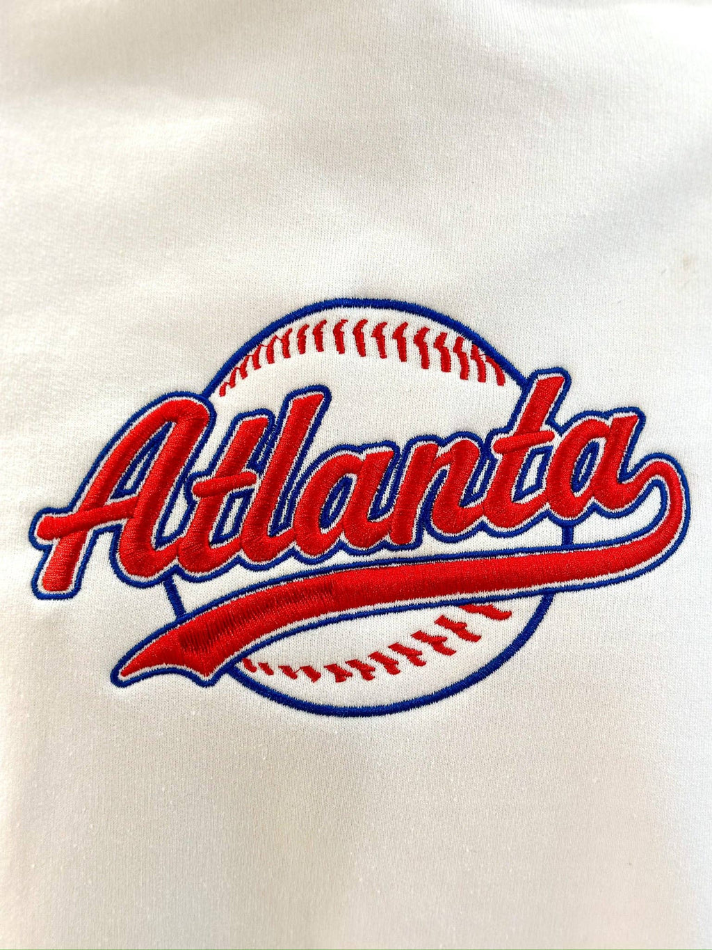 ATLANTA BASEBALL EMBROIDERED WHITE SWEATSHIRT