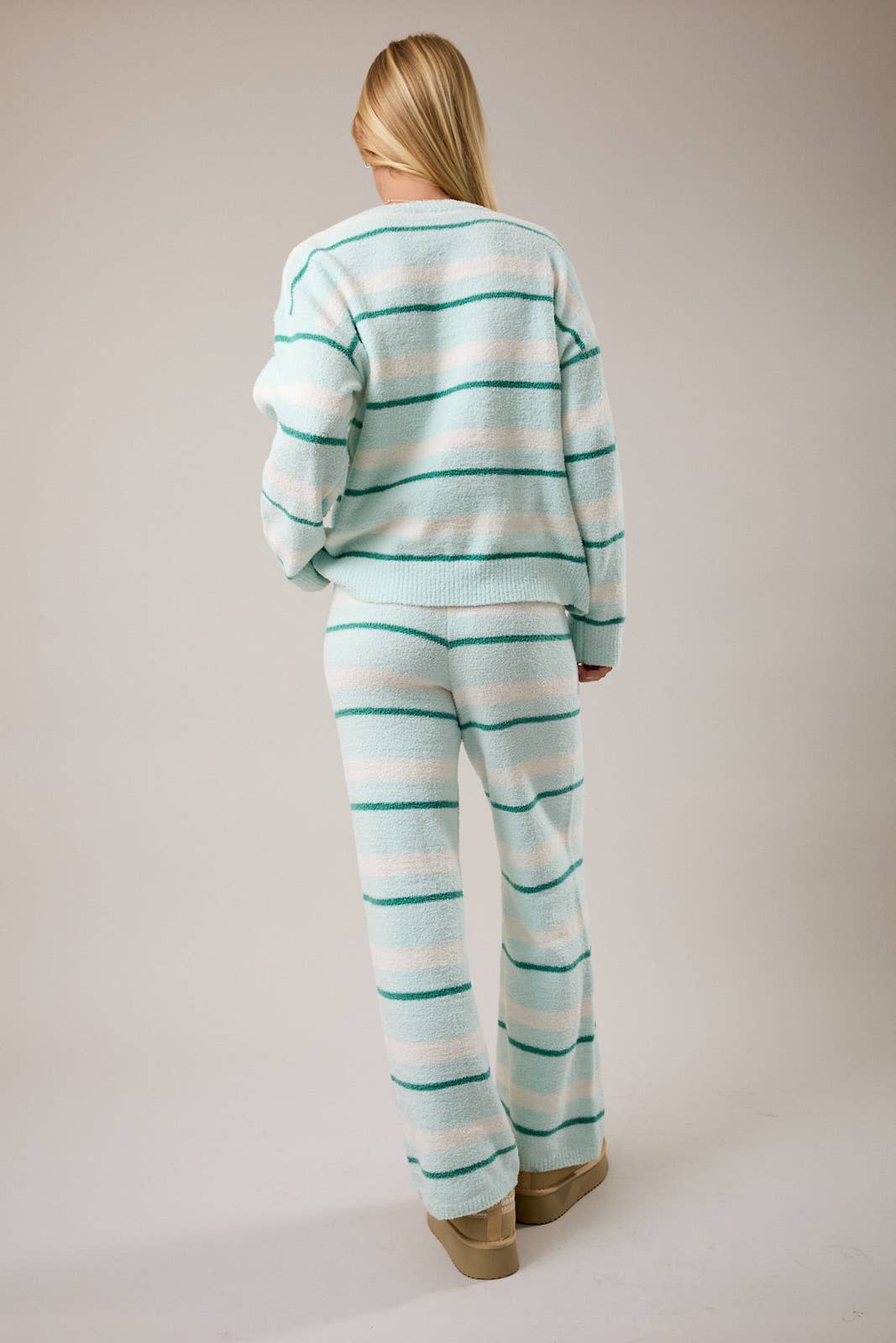 LONG SLEEVE STRIPE SWEATER TOP WITH WIDE LEG SWEATER PANTS: LT MINT-CREAM STRIPE