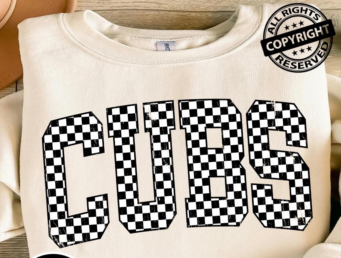 CUBS BLACK CHECKERED ON CREAM GILDAN