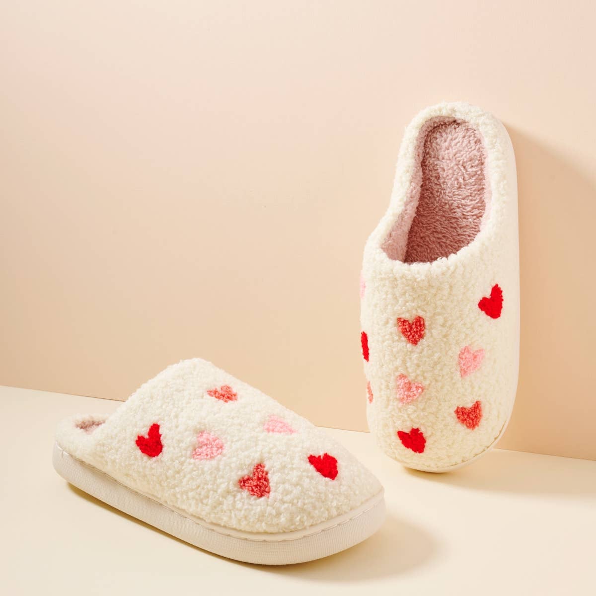 Multi Hearts Home Slippers: Black-Pink / Small / 4DL98003