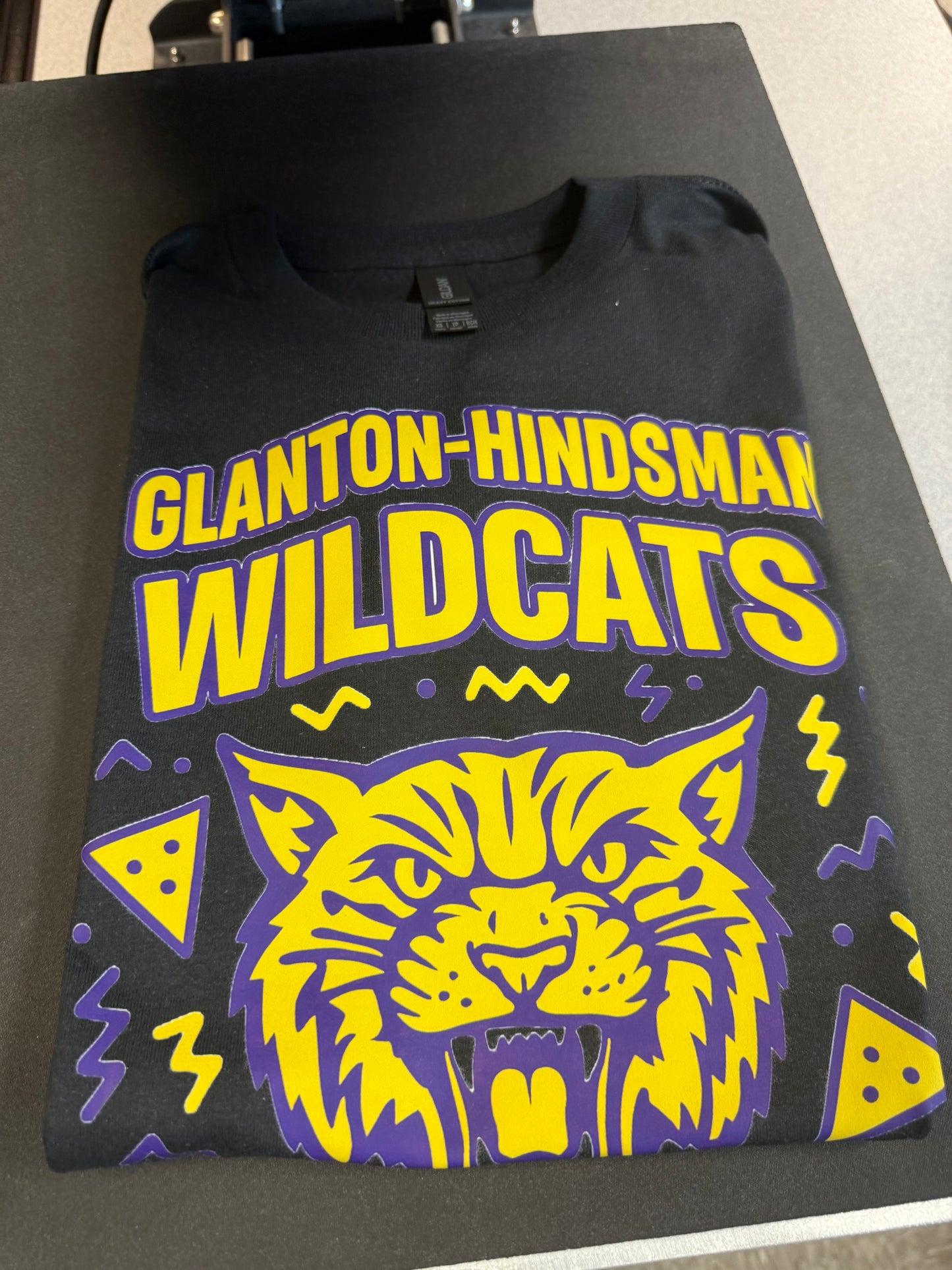 Glanton Hindsman Wildcats 90s Vibe Tee