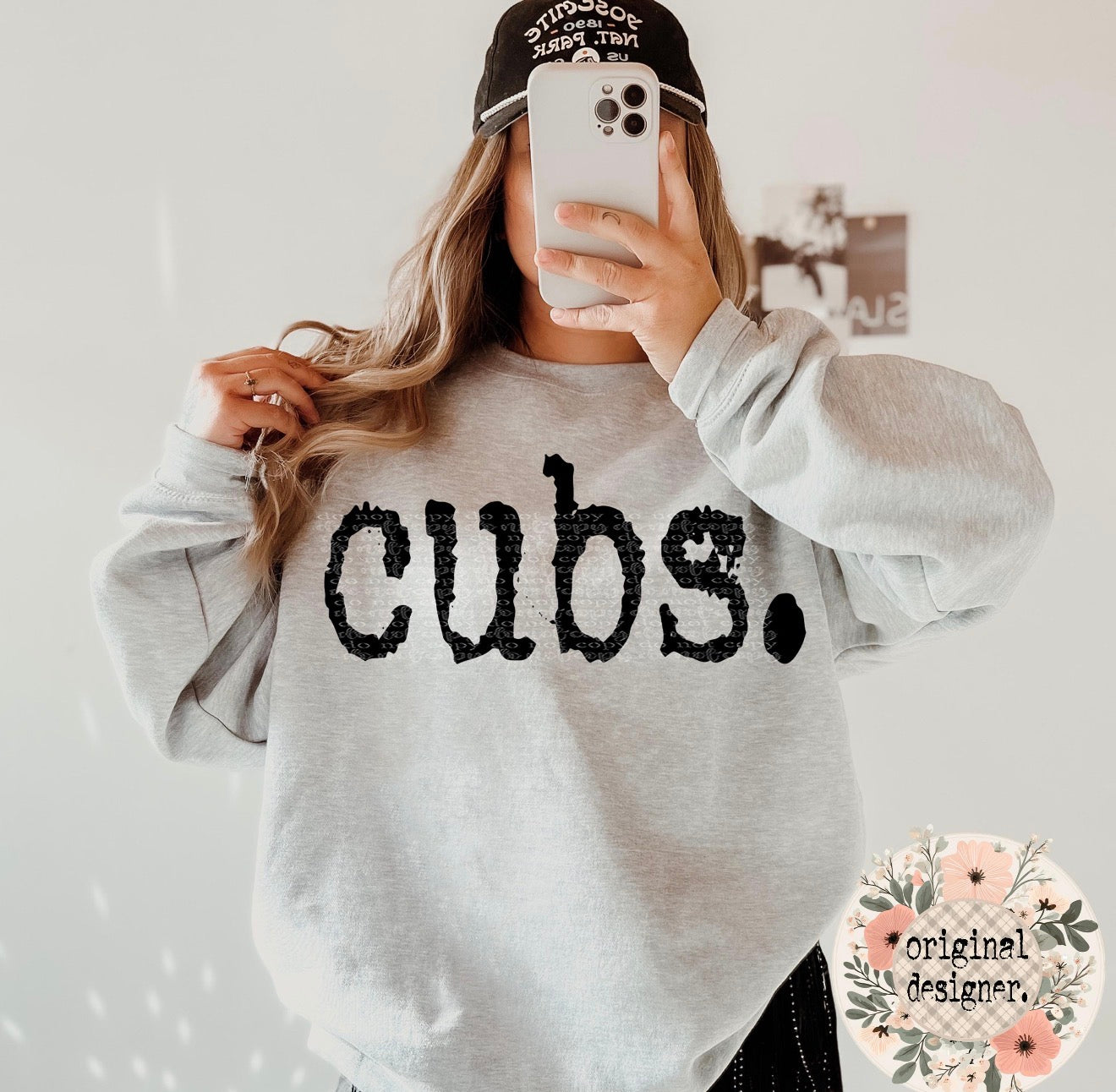Cubs simple distressed GILDAN