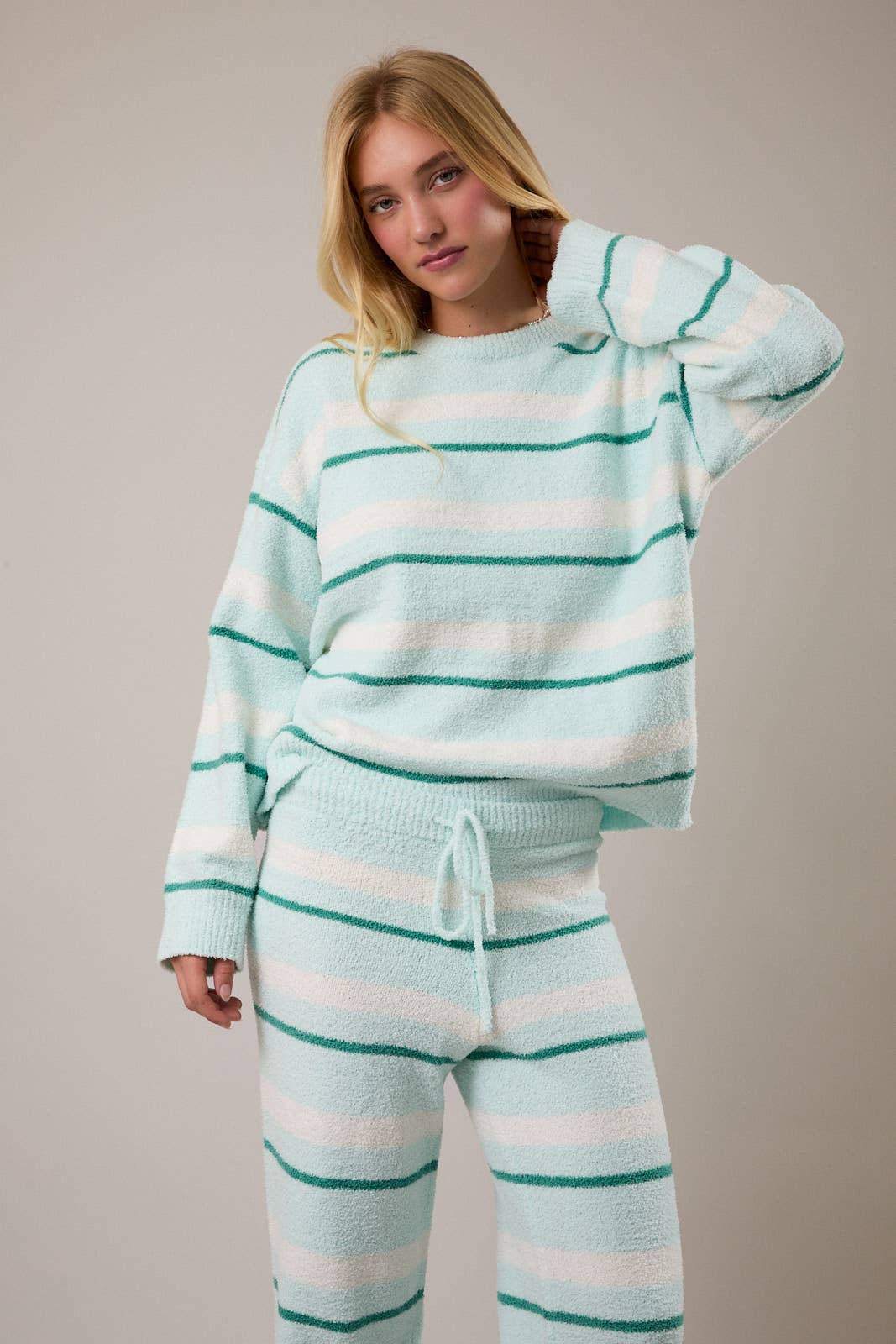 LONG SLEEVE STRIPE SWEATER TOP WITH WIDE LEG SWEATER PANTS: LT MINT-CREAM STRIPE