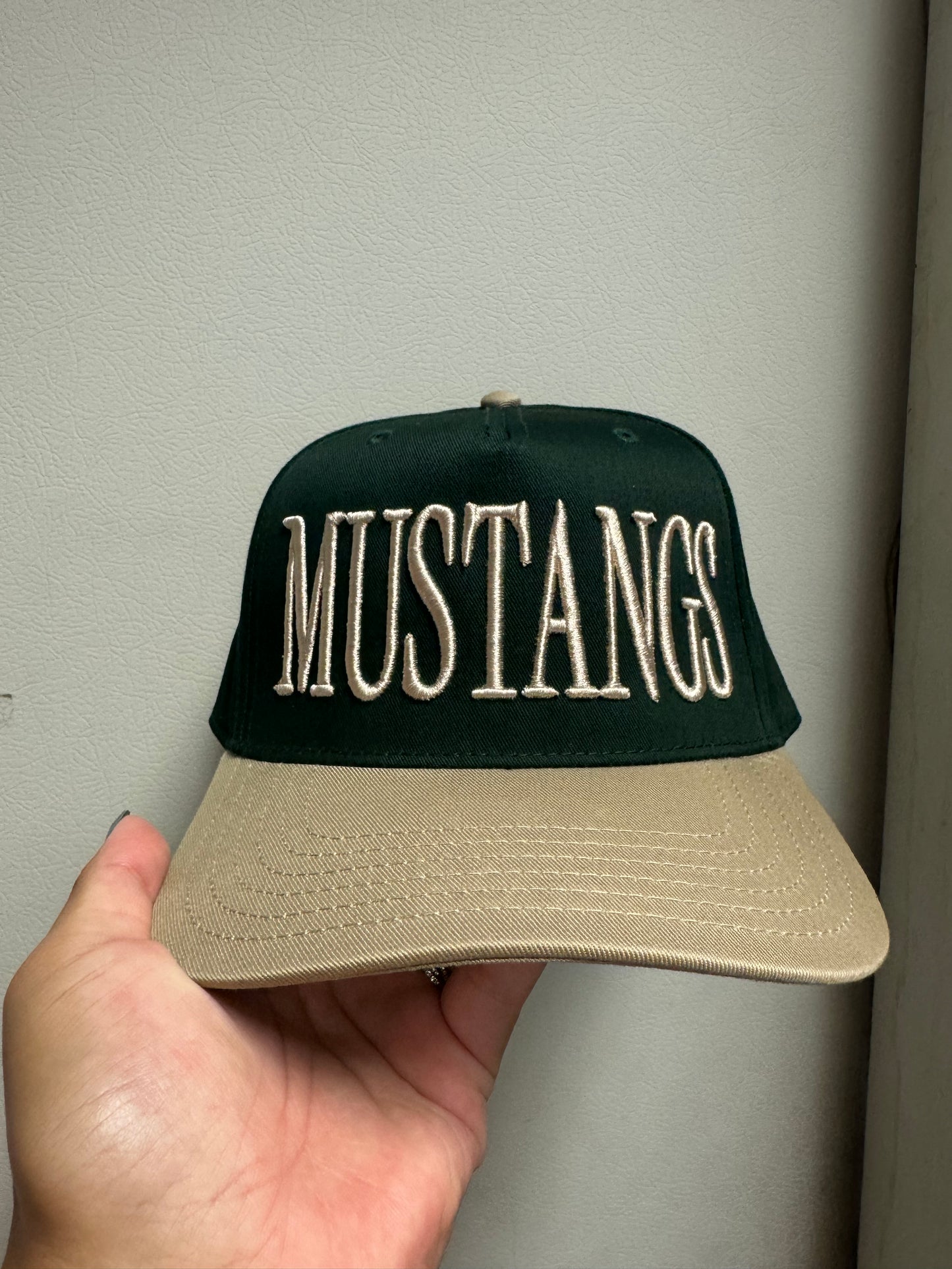 MUSTANGS GREEN / TAN LETTERING 3D RAISED EMBROIDERY OTTO HAT