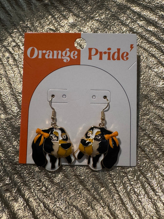 Tennessee Smokey with bow earring
