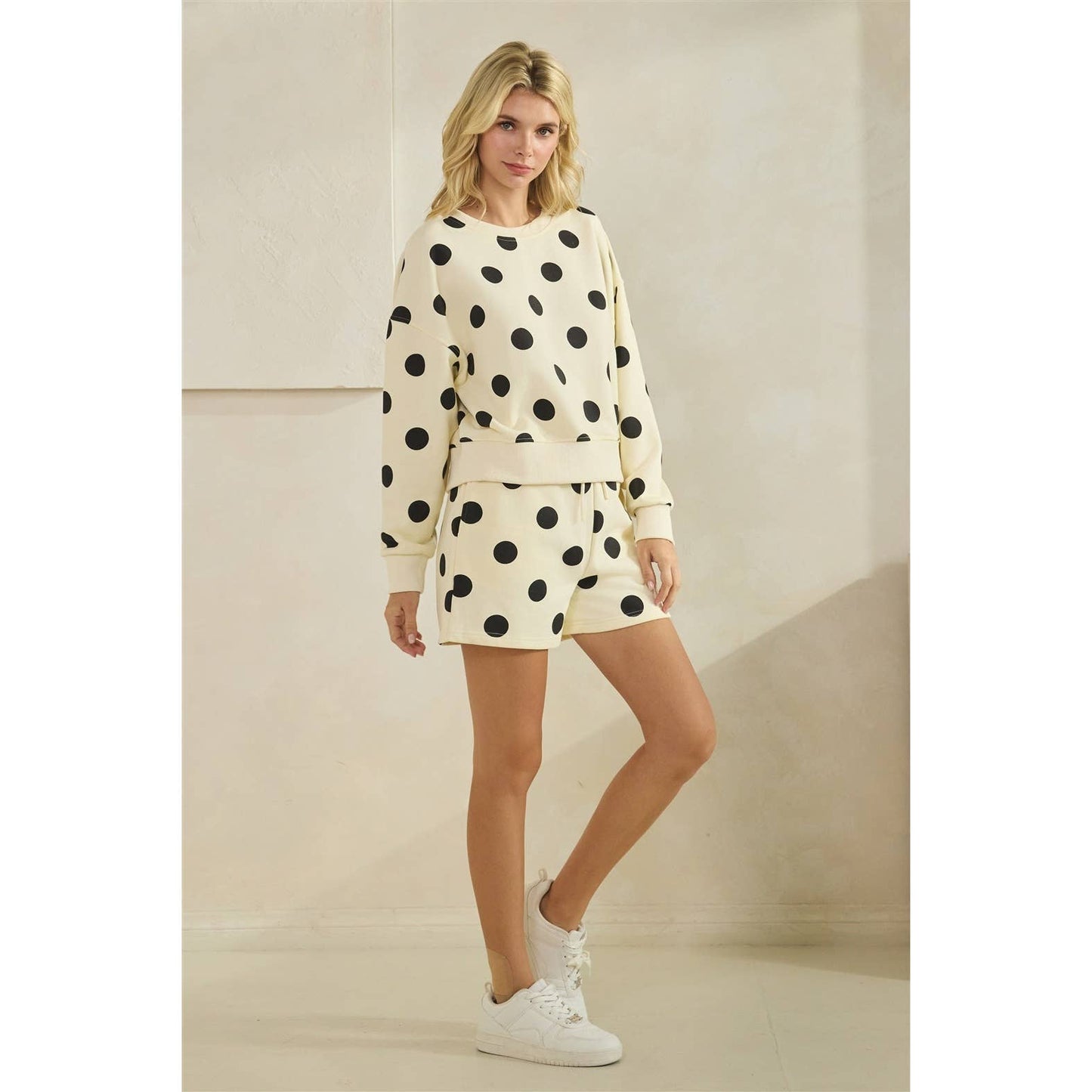 Polka Dot Crew Neck SweatShirt: Black
