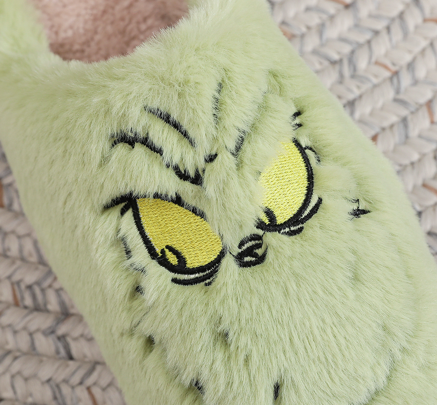 Christmas Grinch Plush Home Fuzzy Slippers : Green