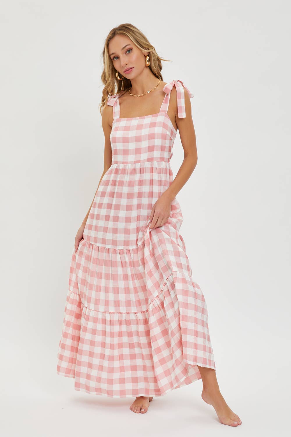 GINGHAM TIERED MAXI DRESS: TAUPE