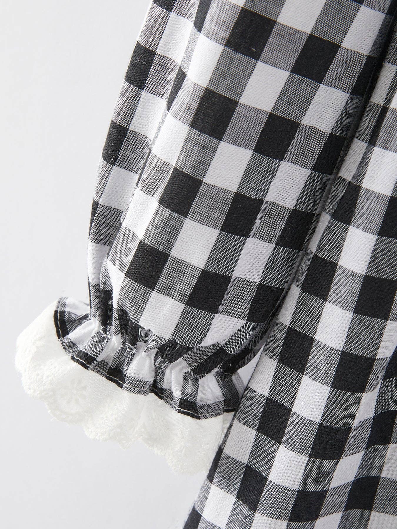 Black and white Plaid heart and bows Smocking Embroidery Long Sleeve Girls Dress