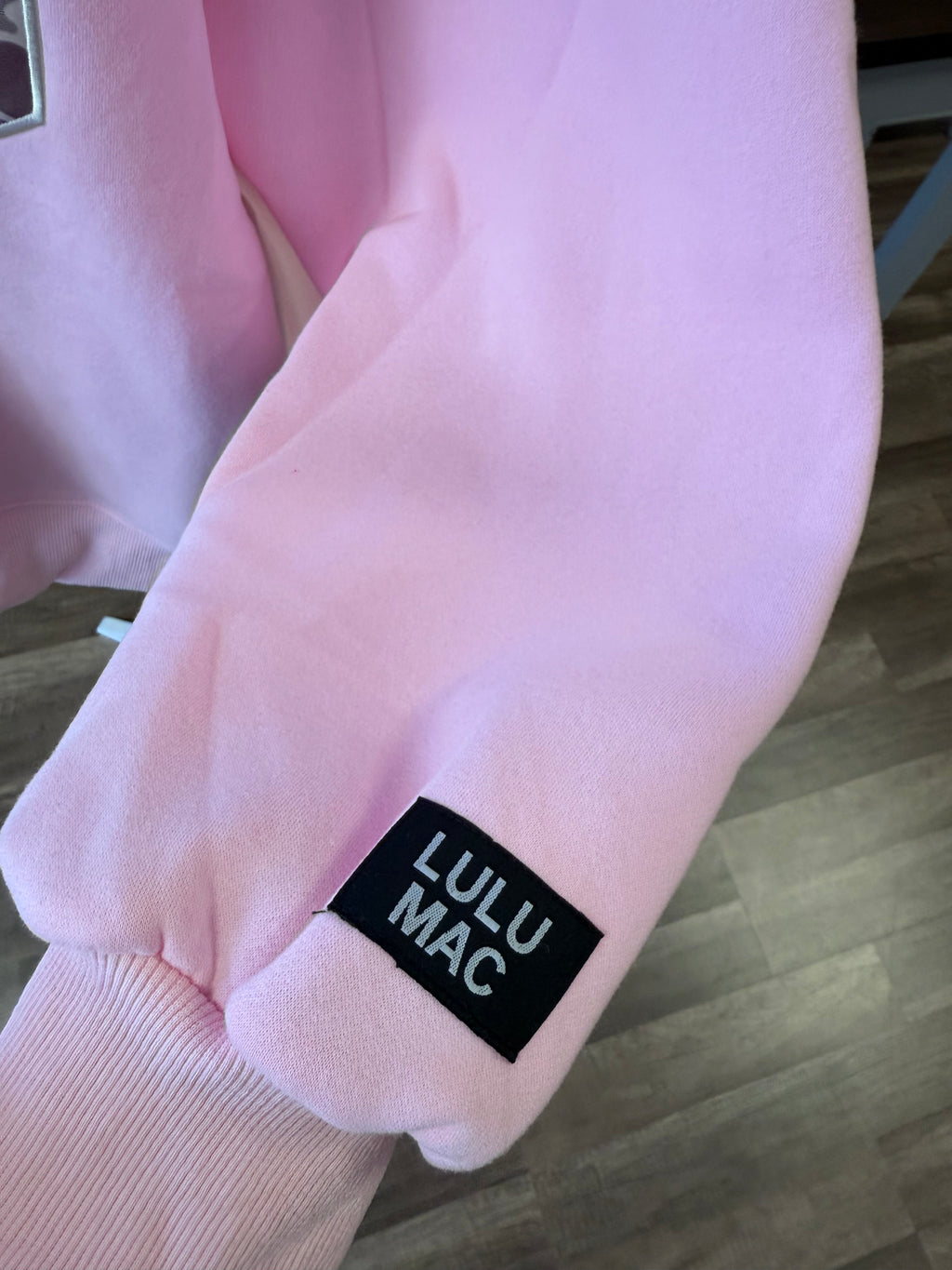 LULU MAC CAMO XOXO PINK EMBROIDERED SWEATSHIRT
