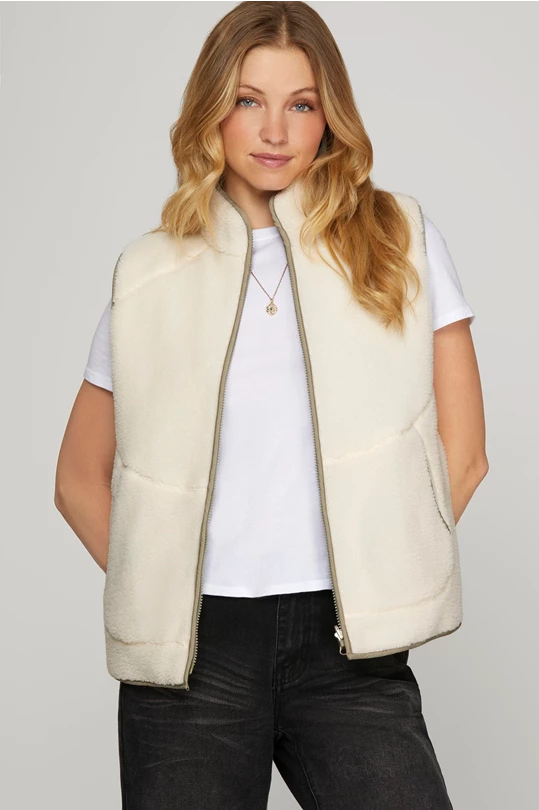 OLIVE/CREAM REVERSIBLE FLEECE AND QUILTED VEST