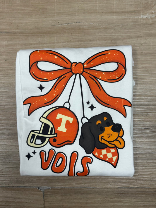 Tennessee Volunteers Bow with Dog and Helmet tee
