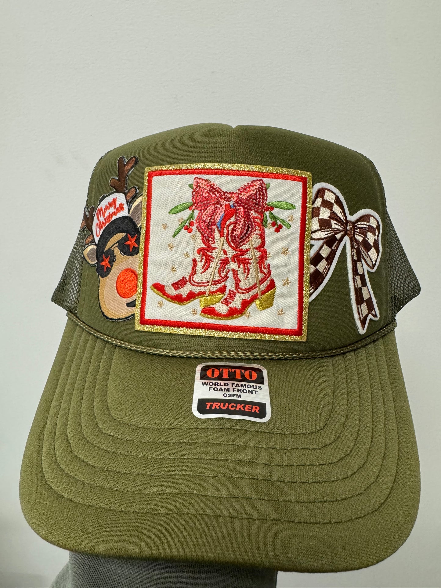 Reindeer, Christmas Boots Bow Green Trucker Hat