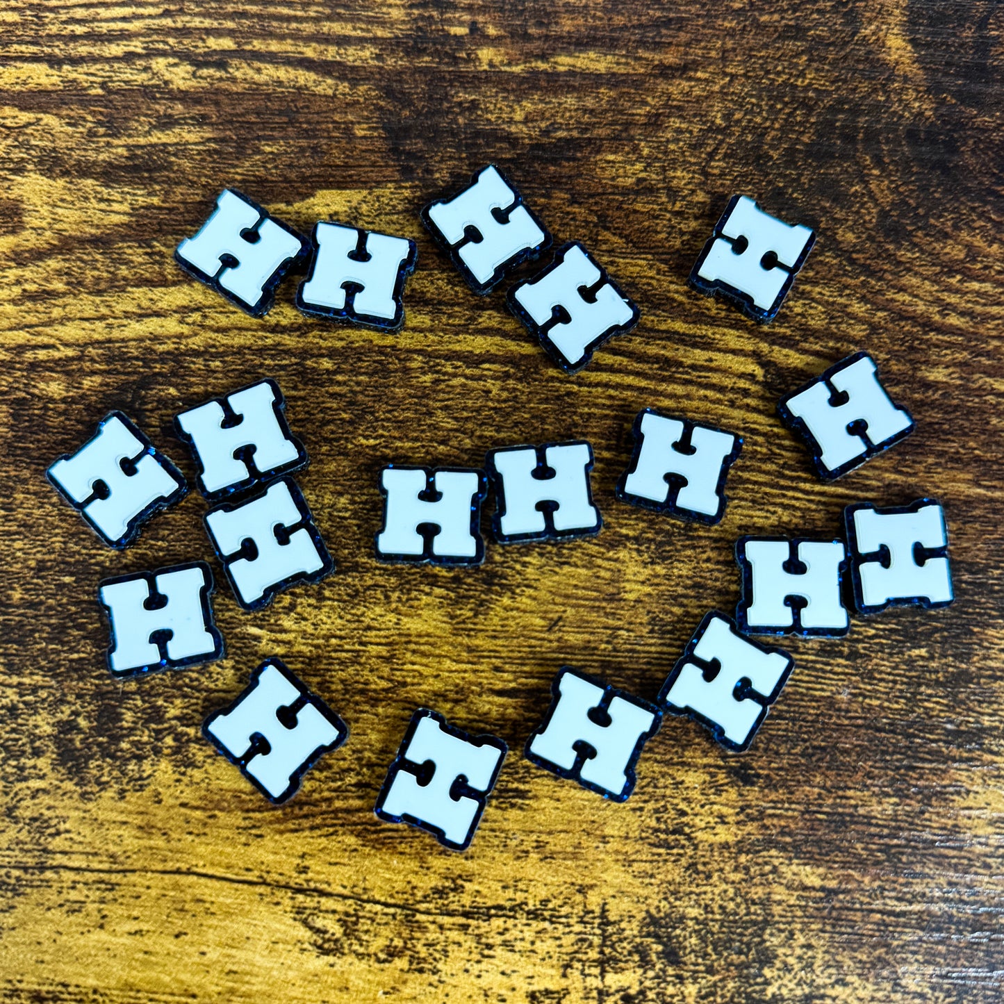 Harrison Hoyas Glitter Studs