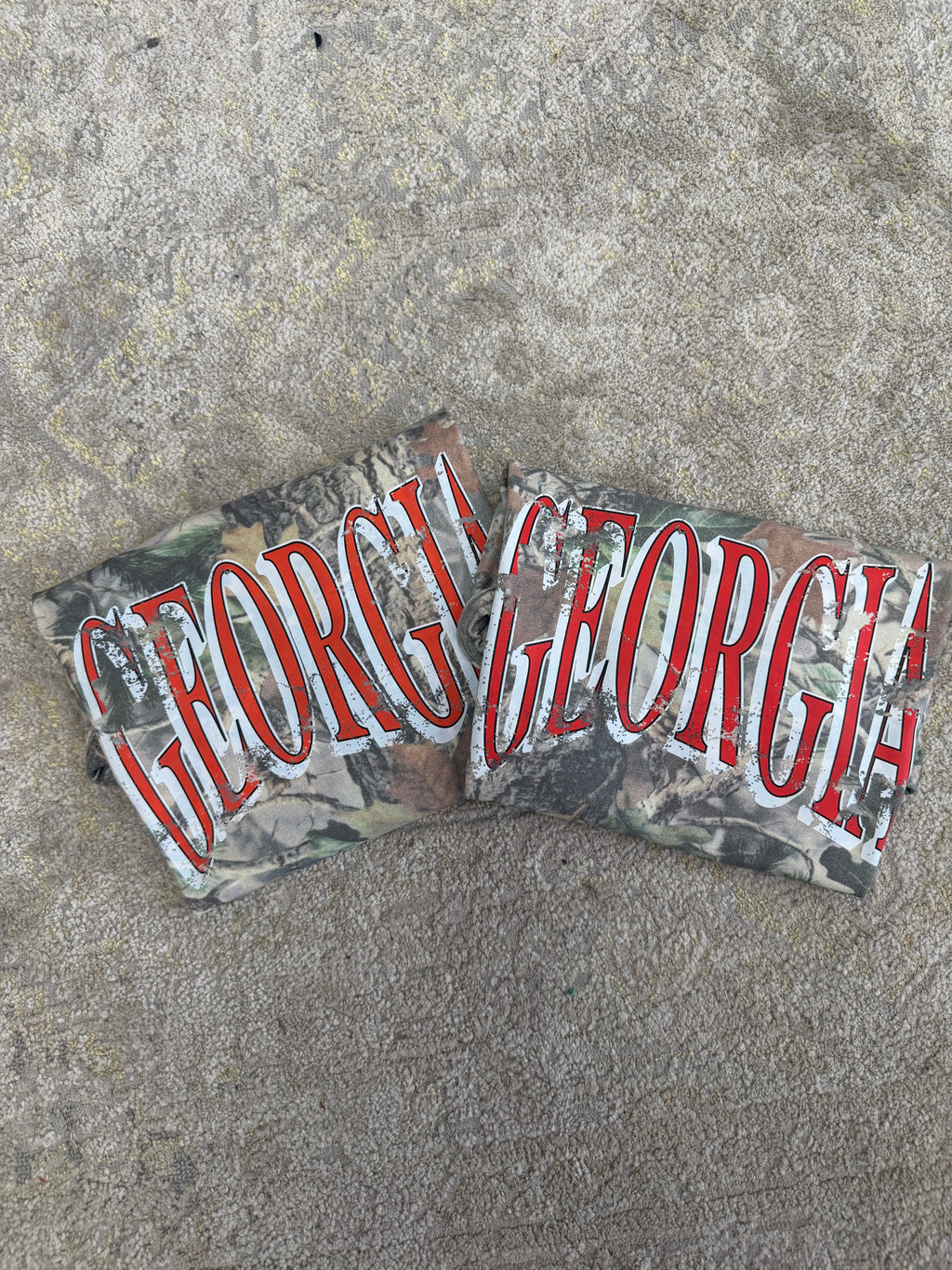 Georgia distressed varsity on wood camo tee