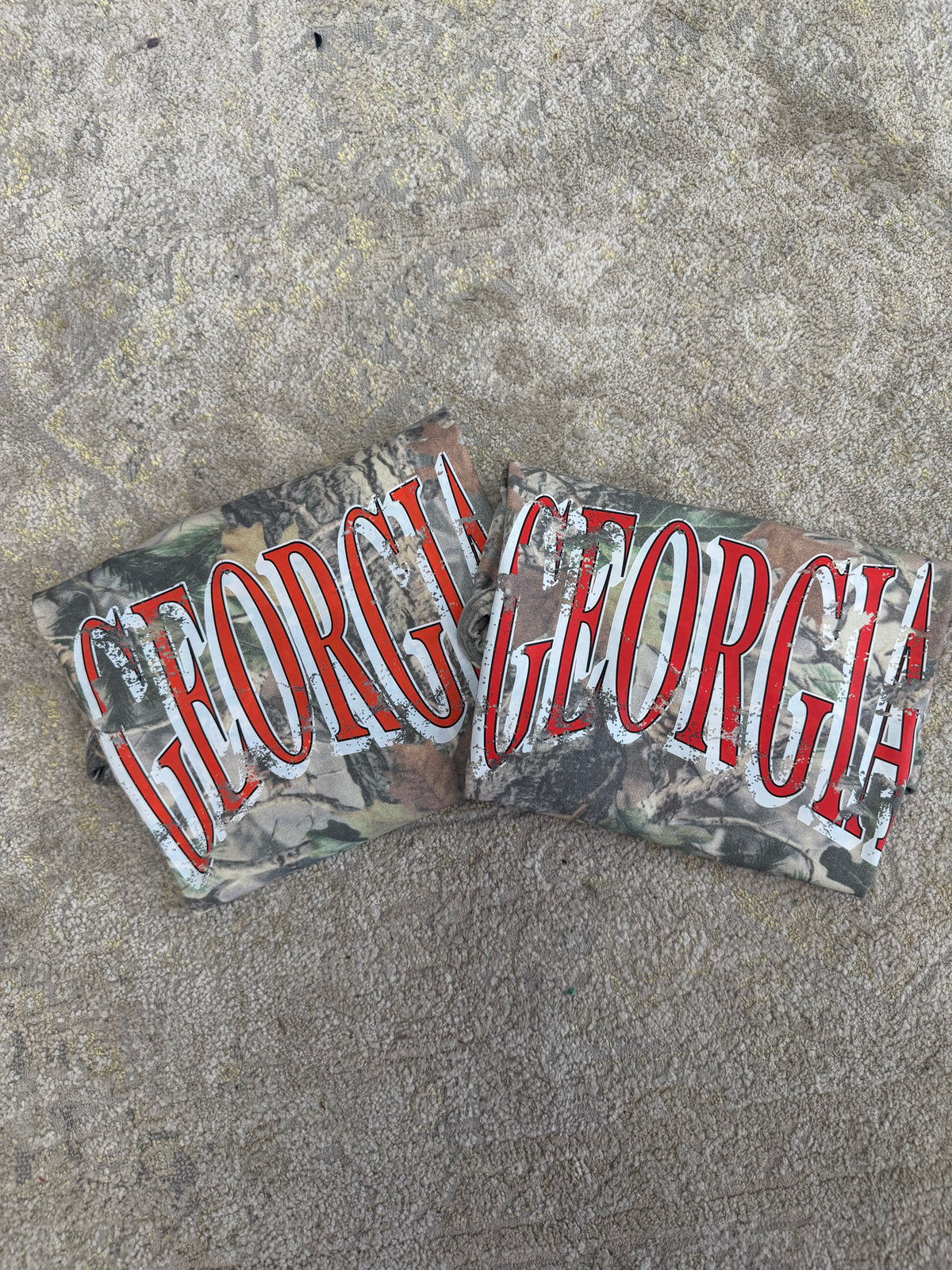 Georgia distressed varsity on wood camo tee