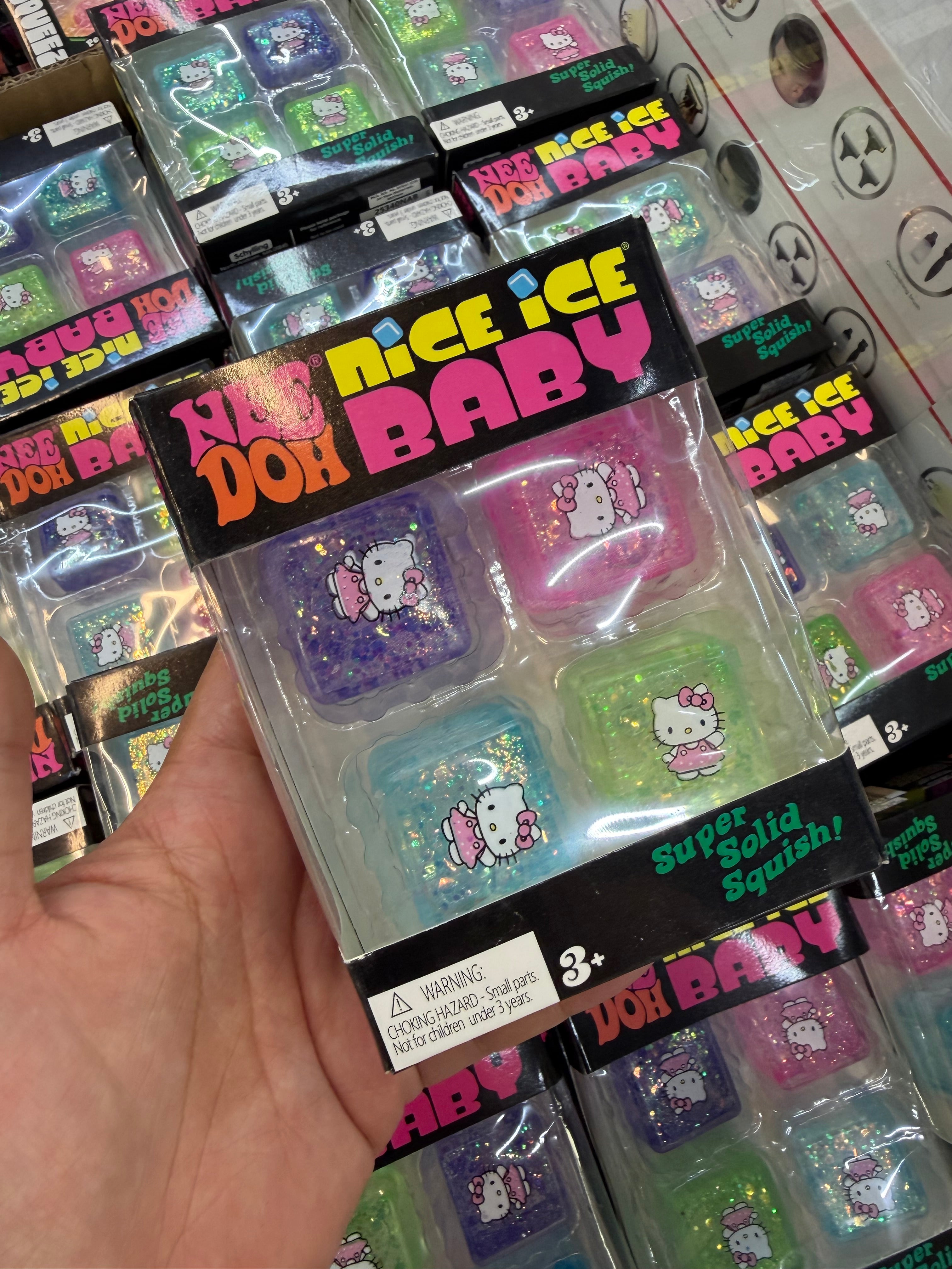 Hello Kitty 4 piece nice baby