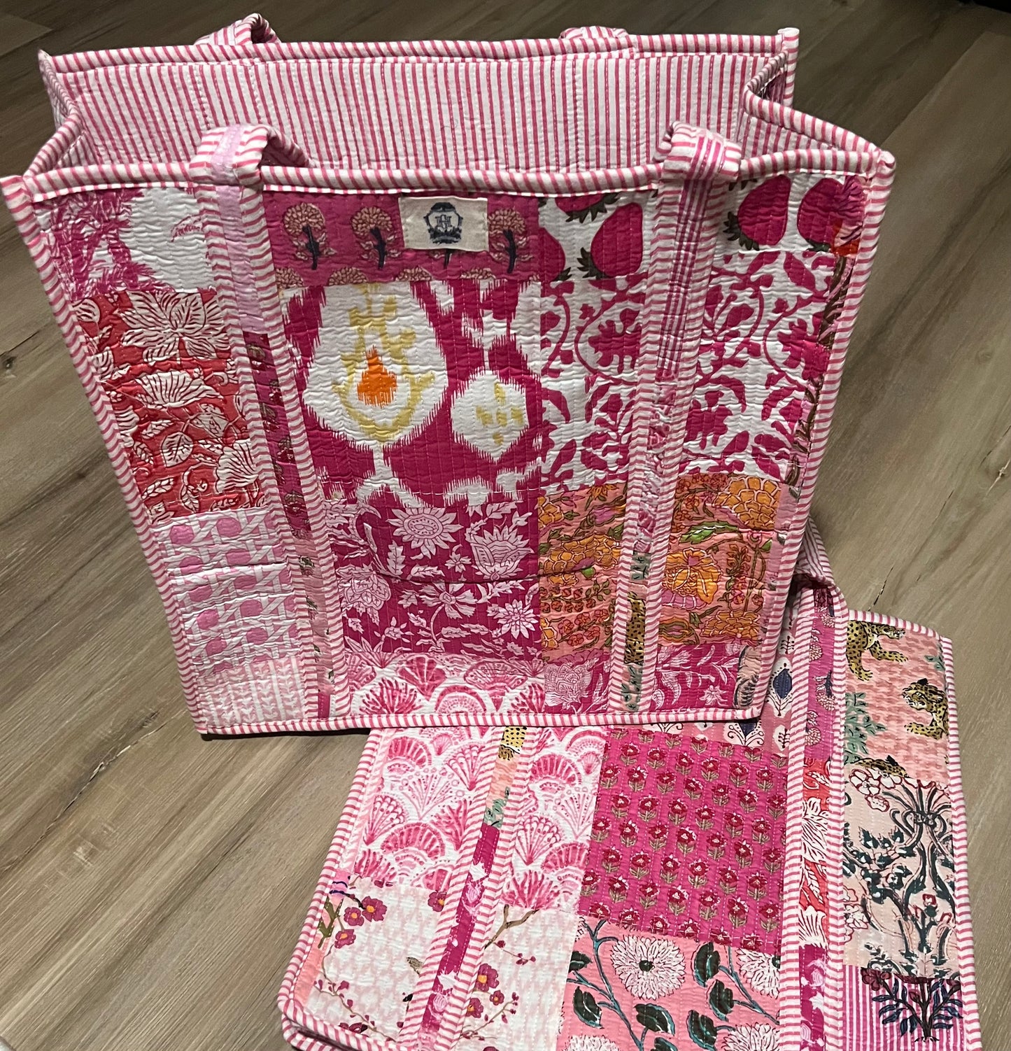 PINK QUILTED MULTI PRINT TOTE BAG REVERSIBLE