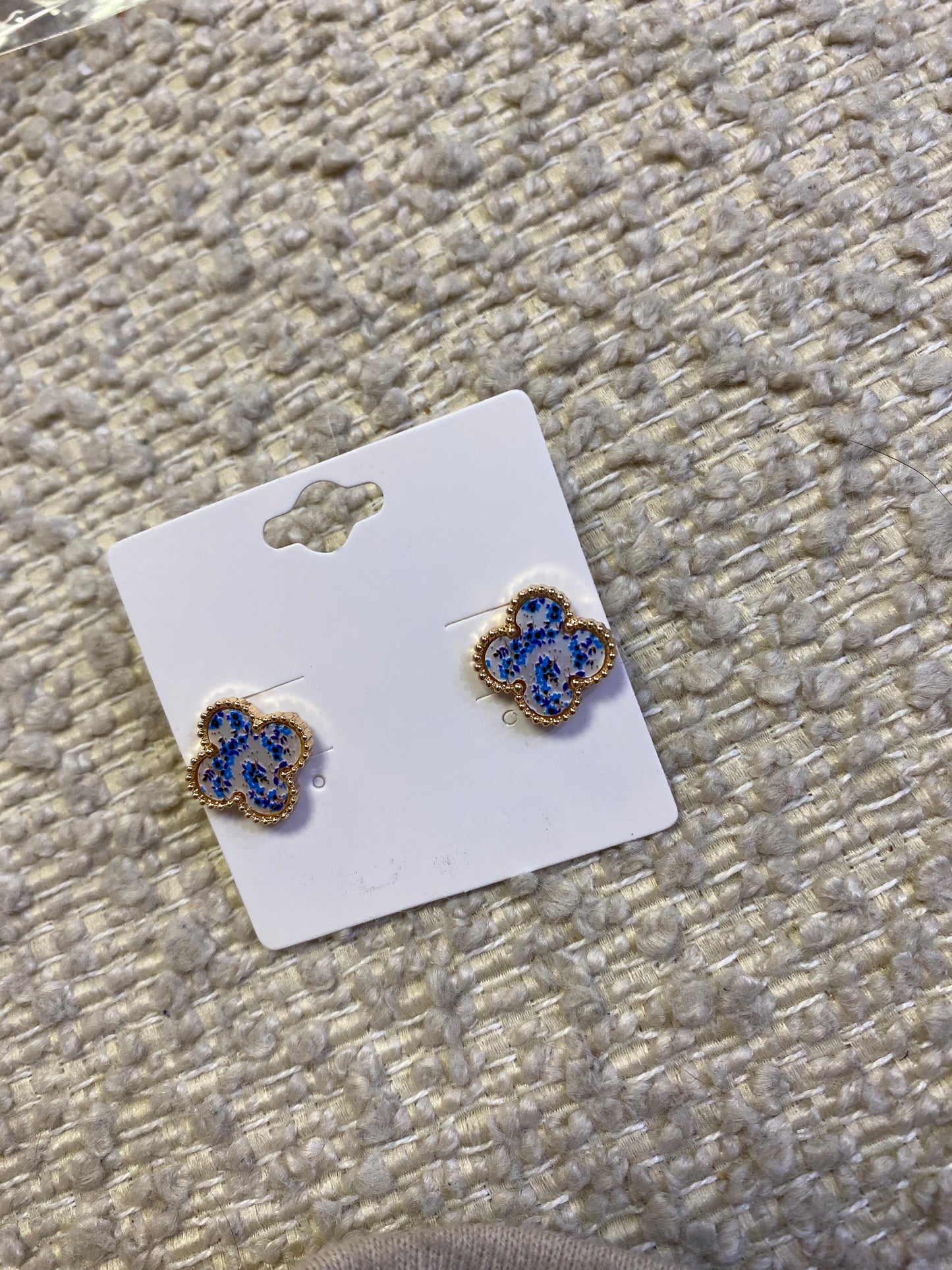 Blue Paisley Clover Stud