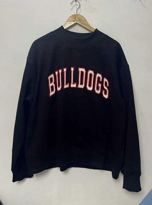 BULLDOGS Embroidered Mockneck