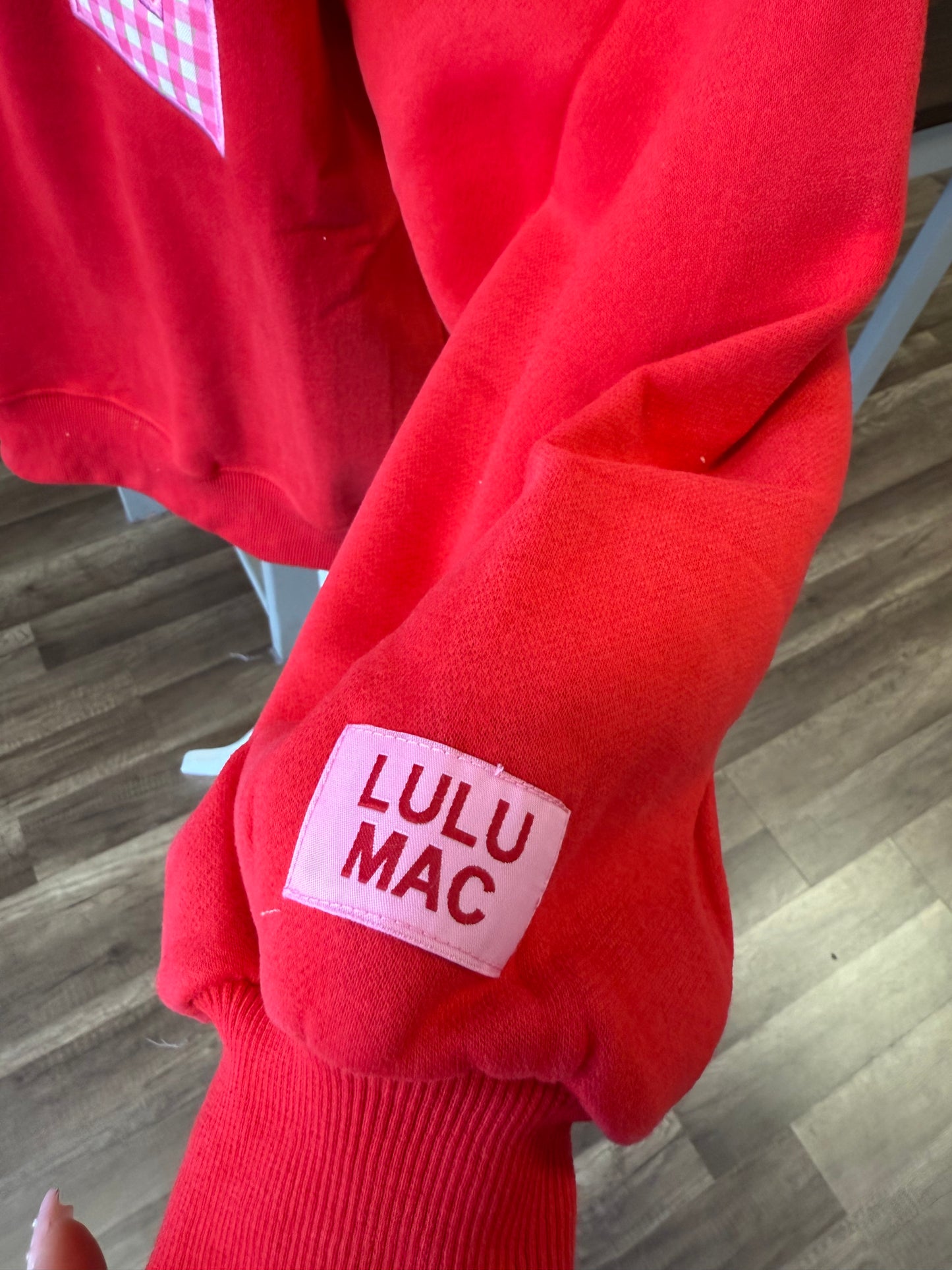 LULU MAC LOVE CHECKERED RED EMBROIDERED SWEATSHIRT