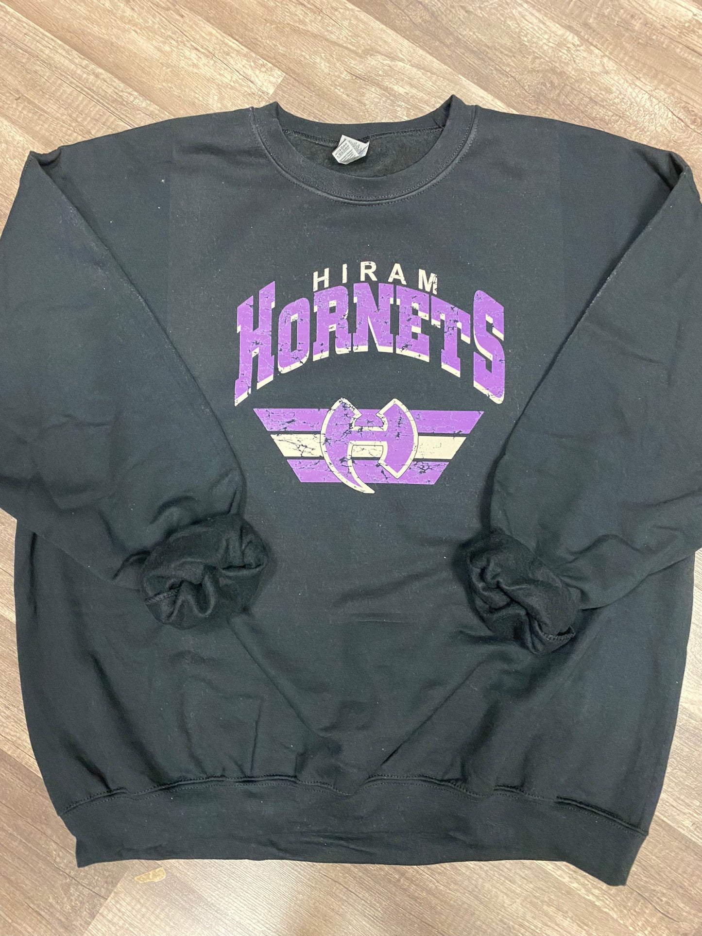 Hiram Hornets Distressed Vintage Sweatshirt