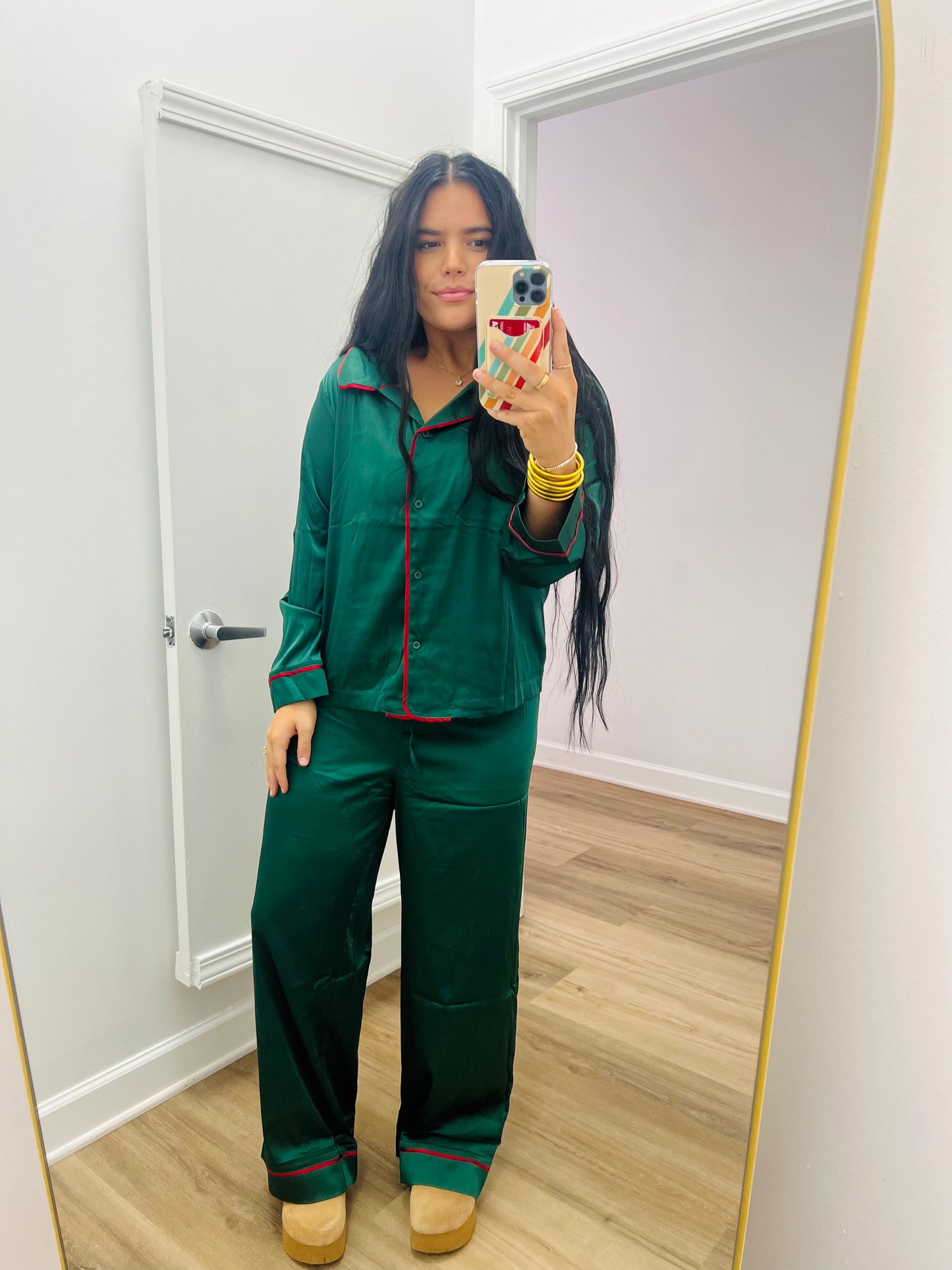 GREEN LONG SLEEVE AND LONG PANTS SATIN PAJAMA SET