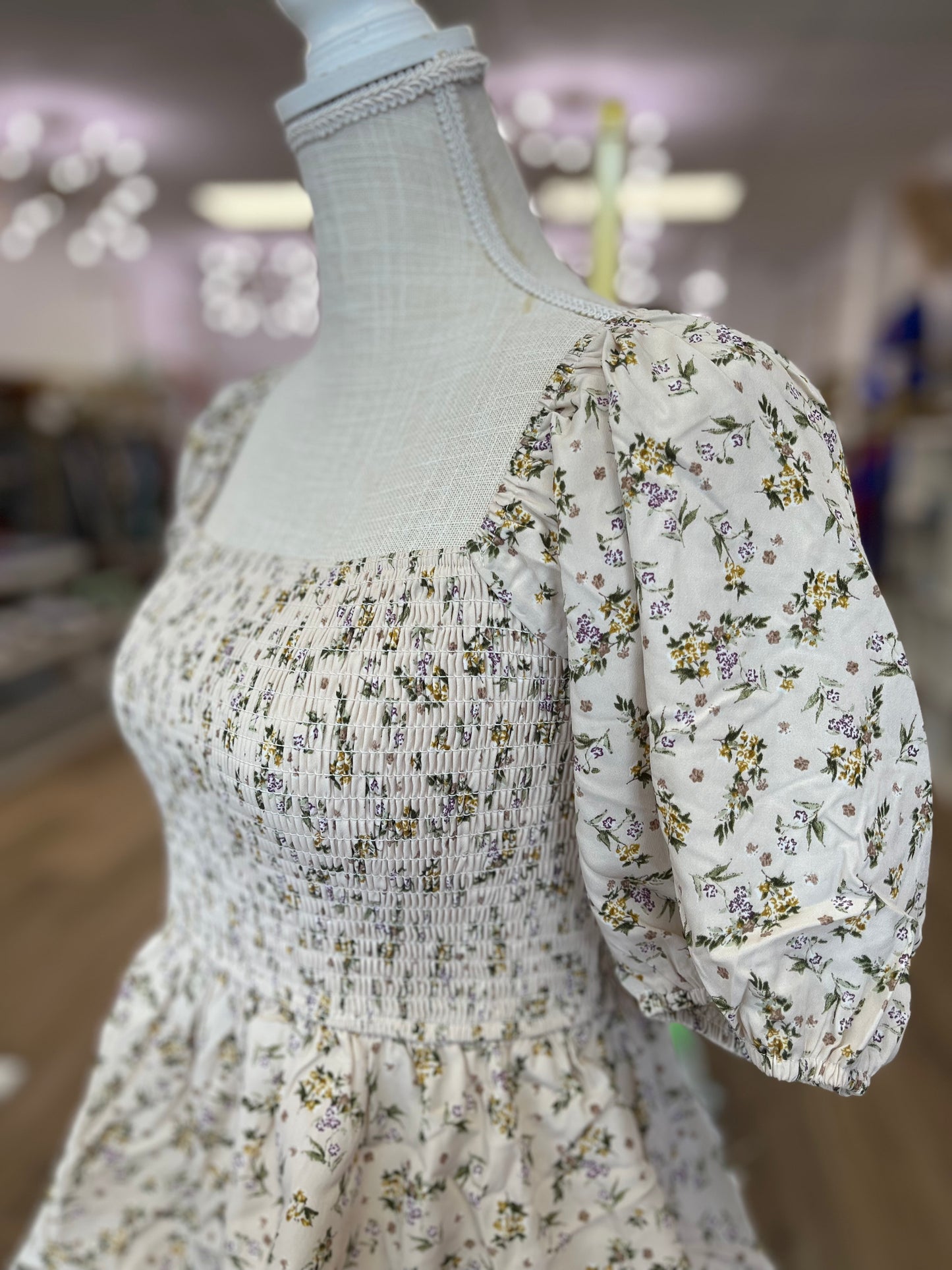 Autumn Floral Ruched Maxi Dress with Tiered Ruffles and Puff Sleeves