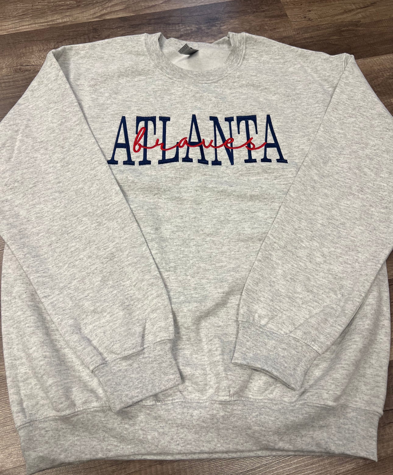 Atlanta Braves Embroidered Sweatshirt