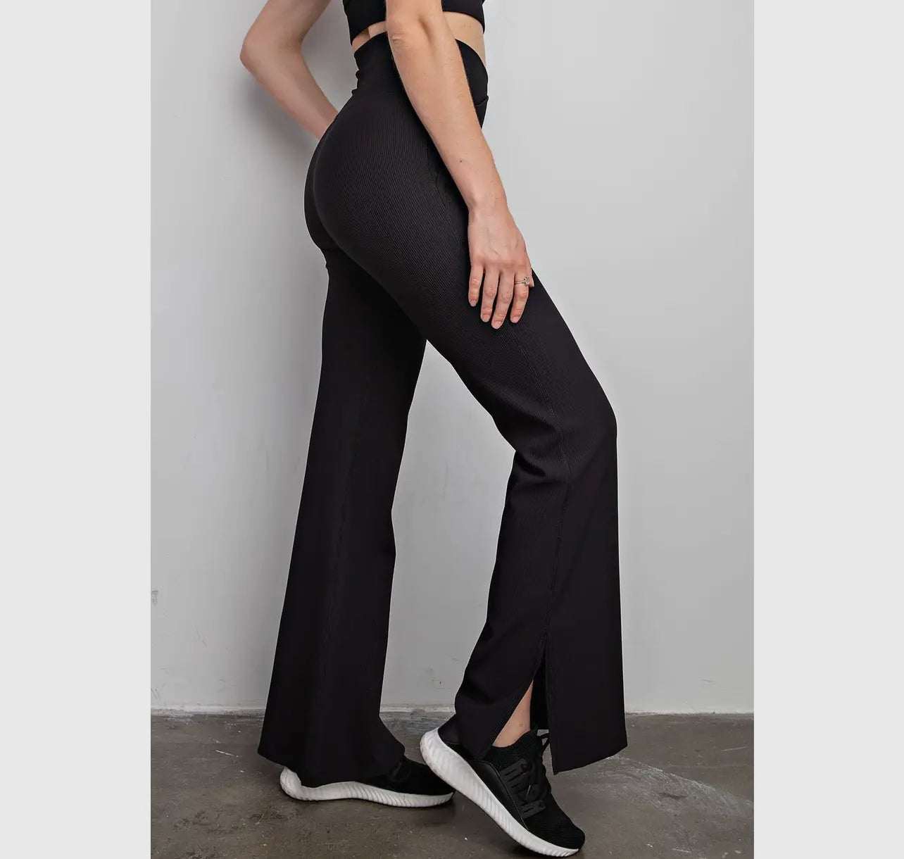 Nylon Ribbed V-Waist Flared Leggings